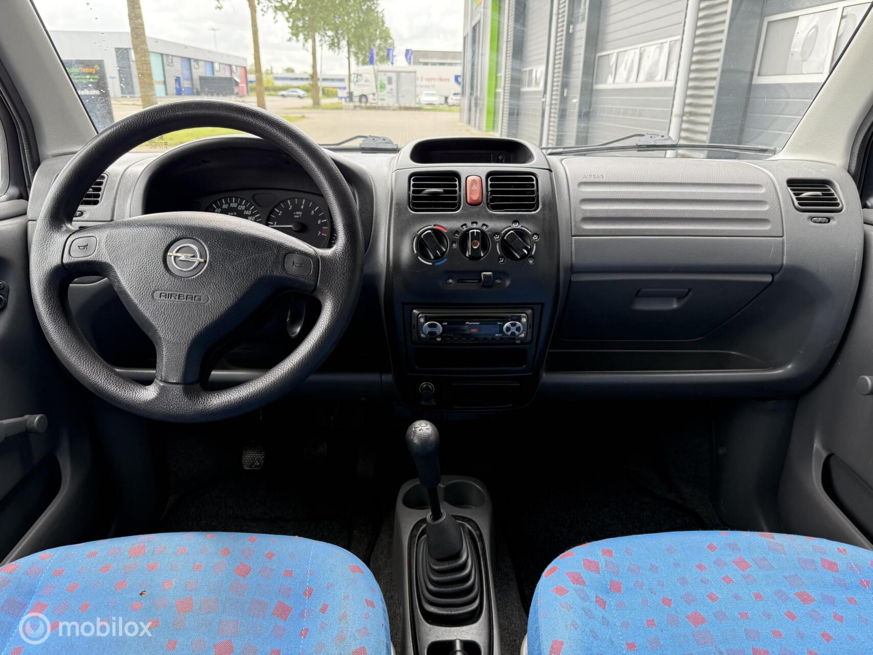 Foto van Opel Agila