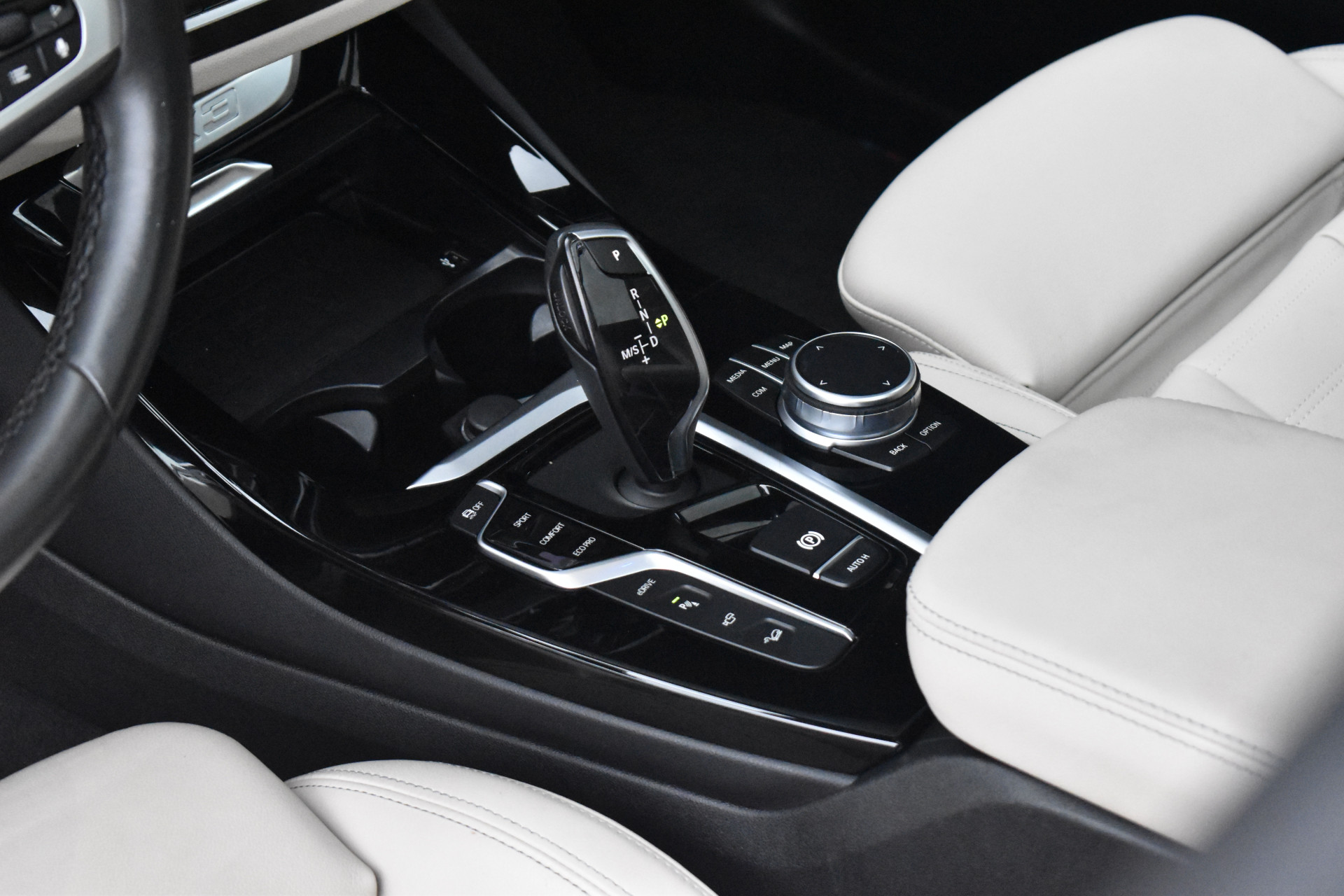 Foto van BMW X3 Xdrive30e