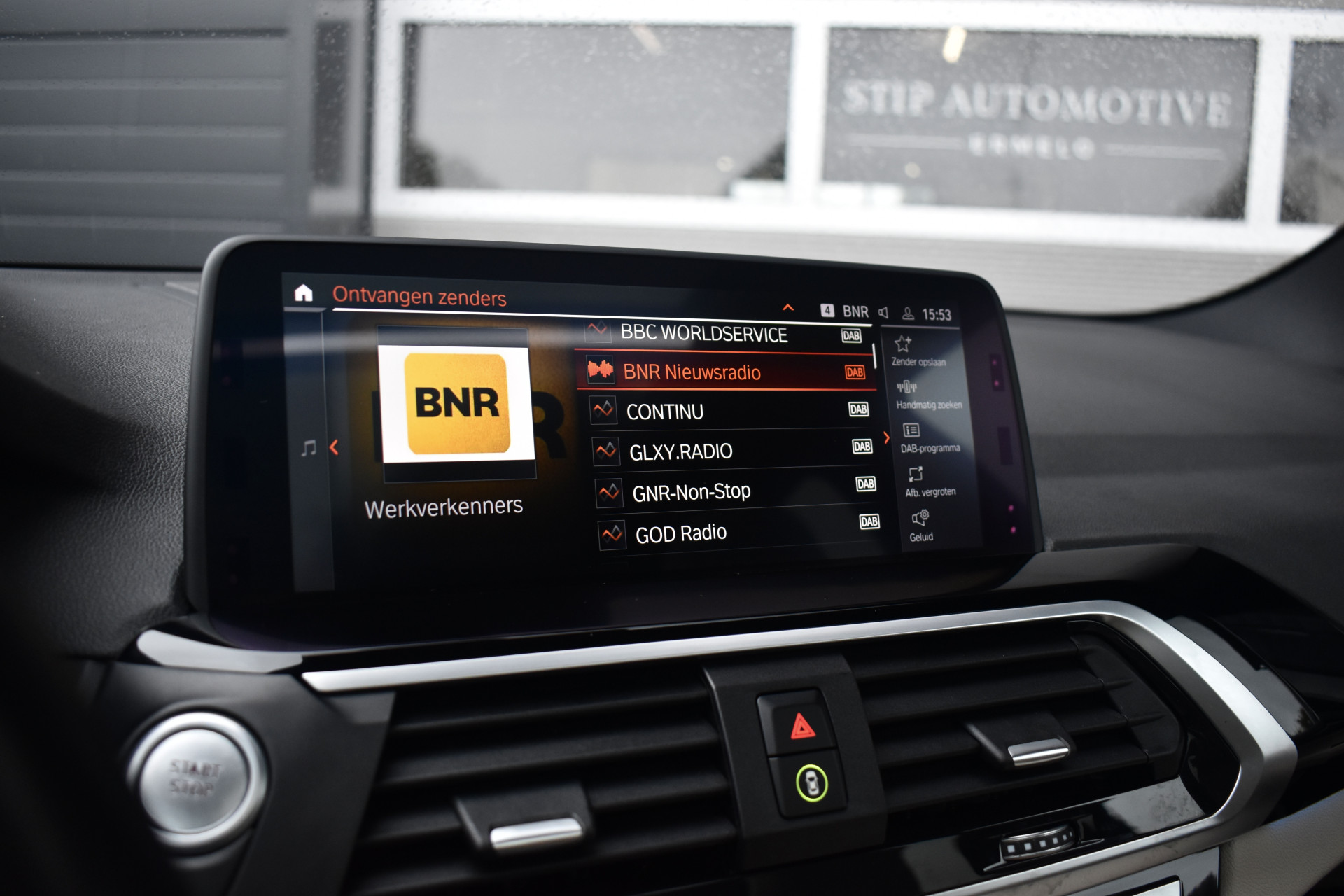 Foto van BMW X3 Xdrive30e