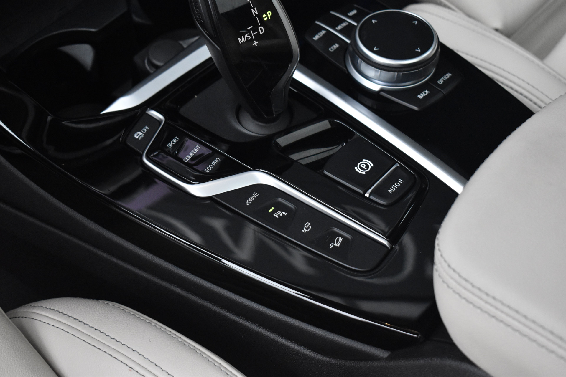 Foto van BMW X3 Xdrive30e