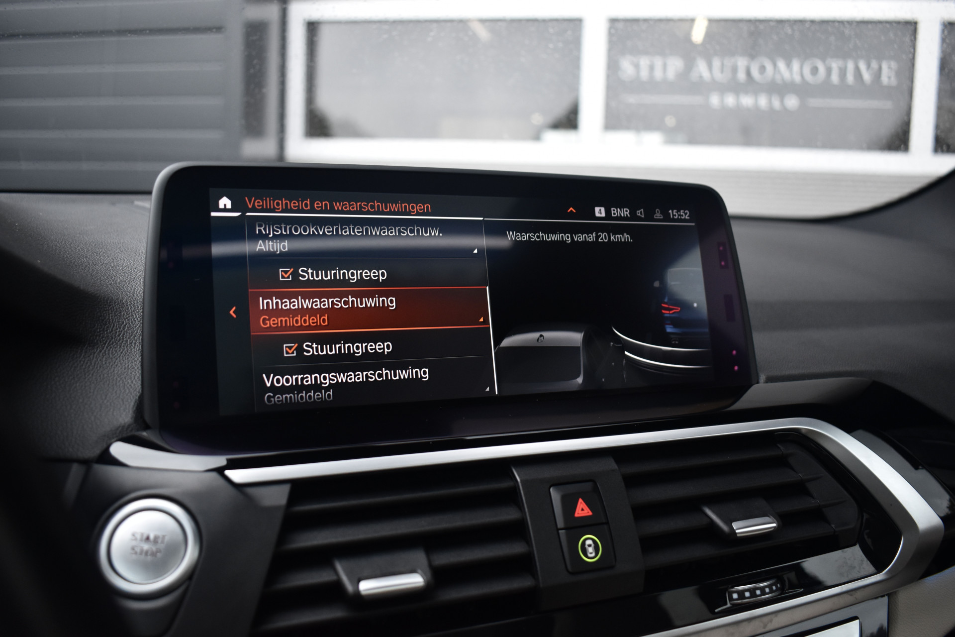Foto van BMW X3 Xdrive30e