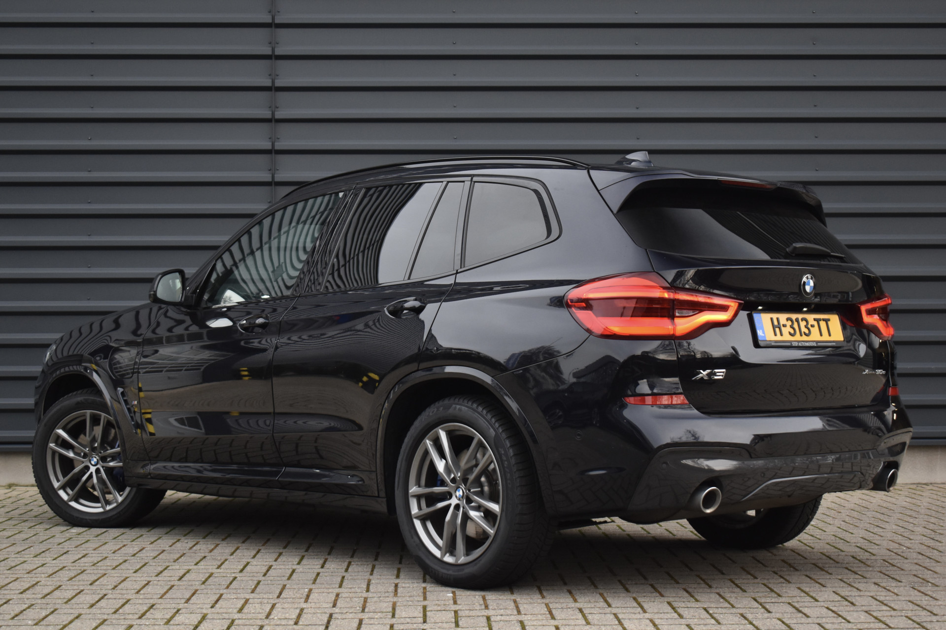 Foto van BMW X3 Xdrive30e