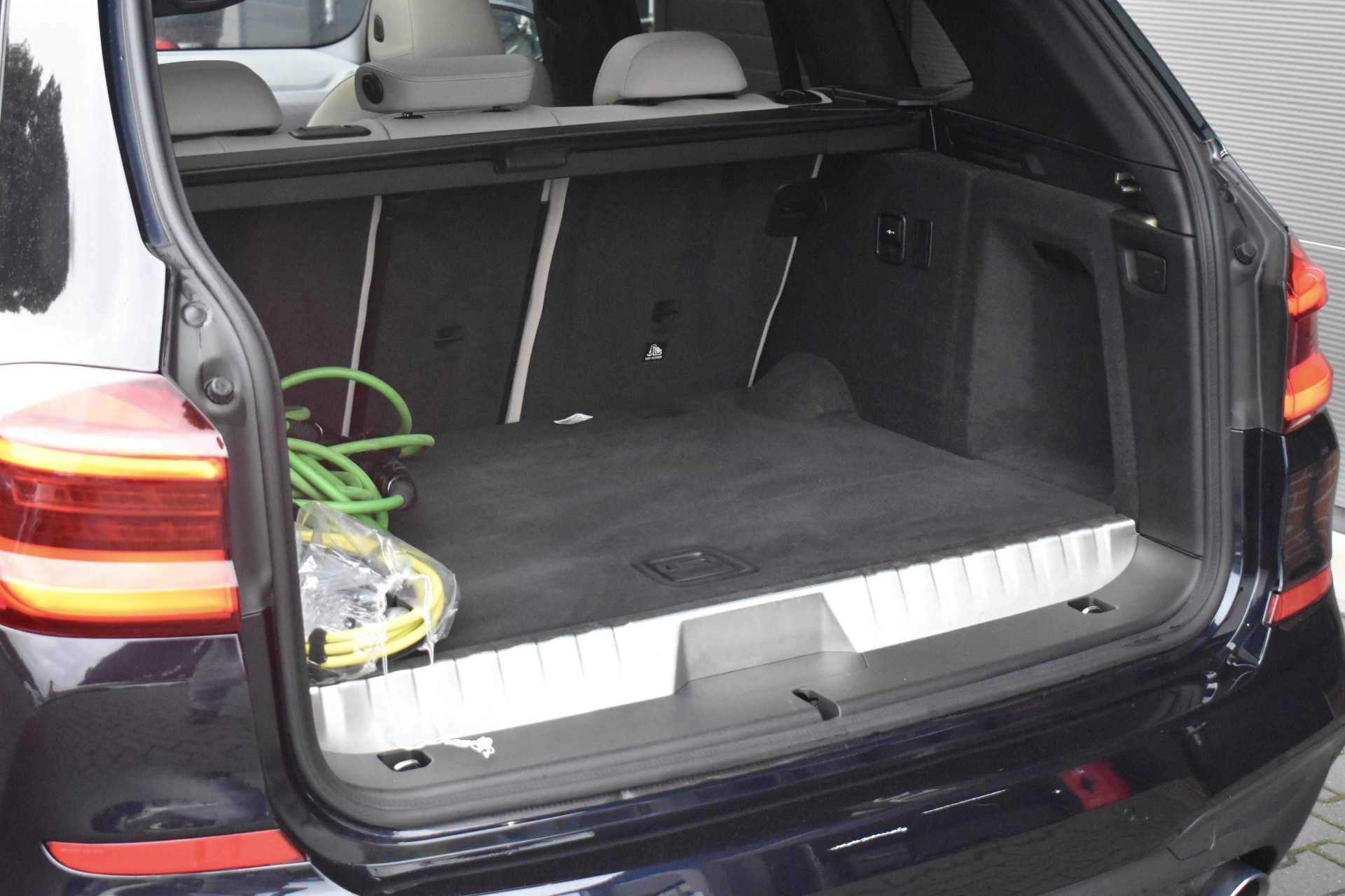 Foto van BMW X3 Xdrive30e