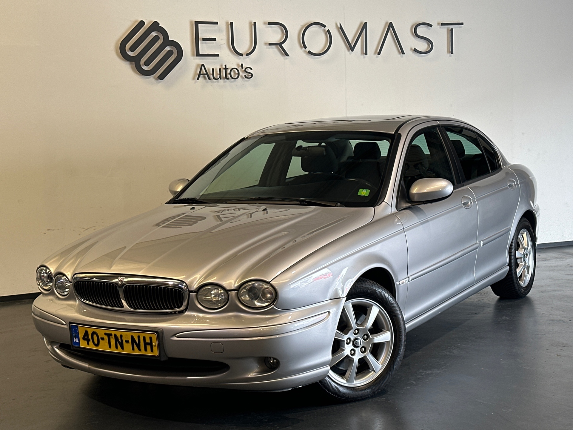 Jaguar X-type 2.0 V6 2.0 V6 Business Edition Plus Automaat - Nieuw apk - Nette Auto 2006 - voorkant
