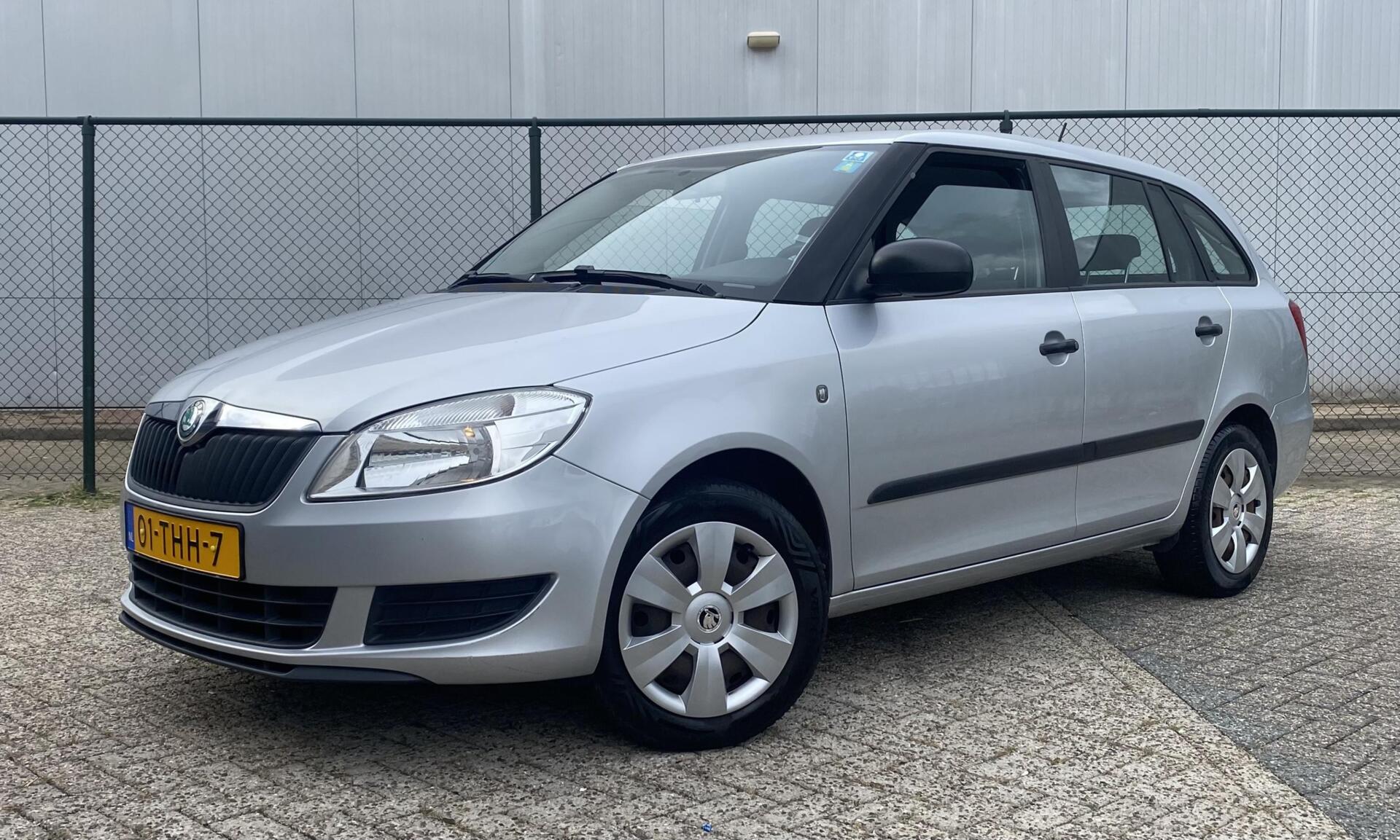Skoda Fabia 1.2 TSI Comfort | Airco | Trekhaak | 2012 - voorkant