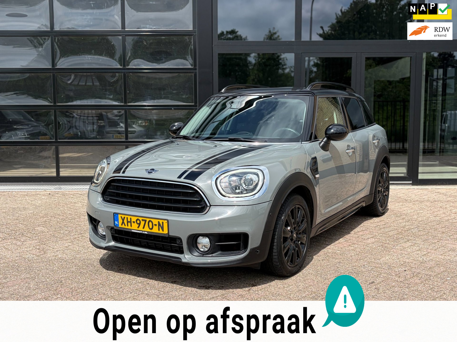 Mini Countryman Cooper 1.5 Cooper Dutch Made Edition / PDC / carplay 2019 - voorkant