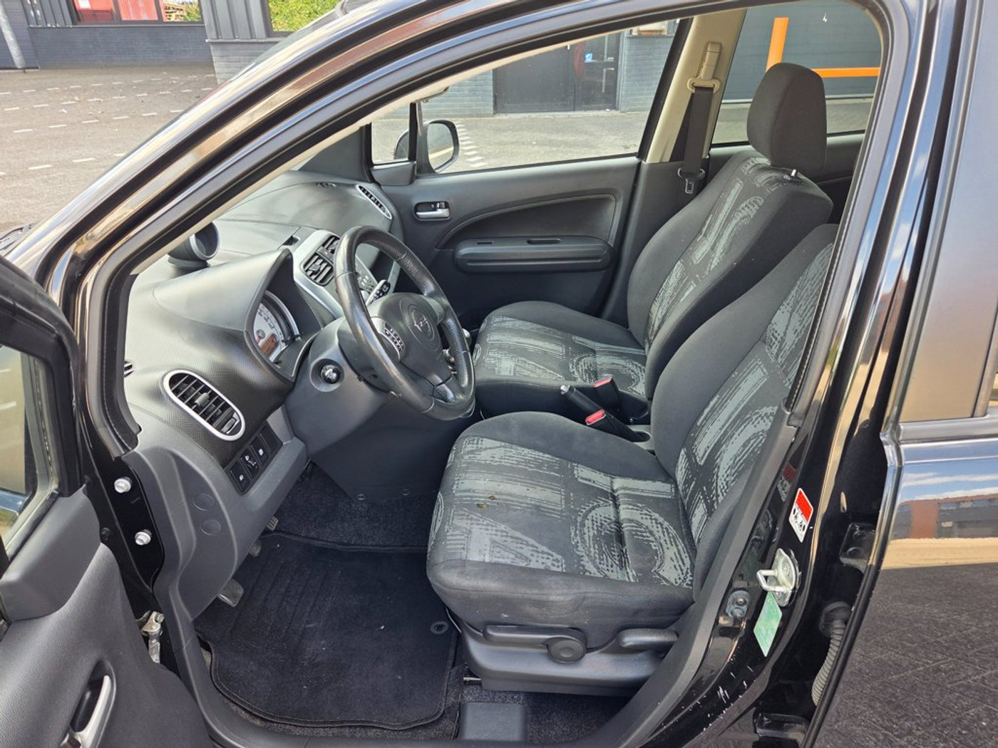 Foto van Opel Agila