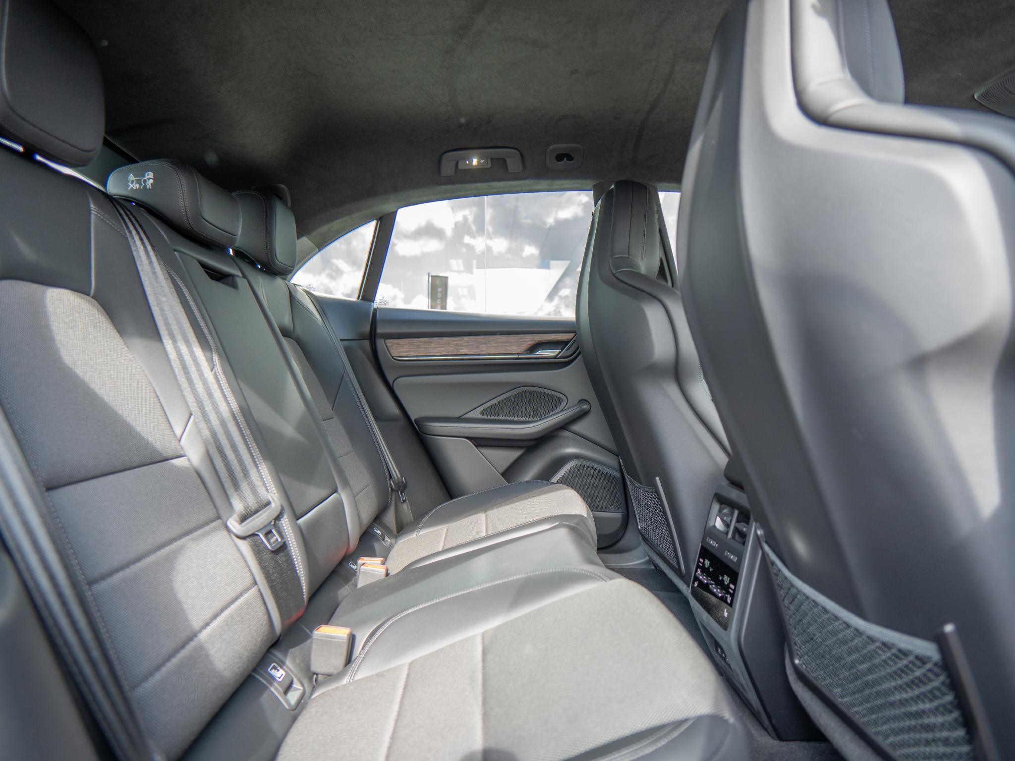 Foto van Porsche Macan 4