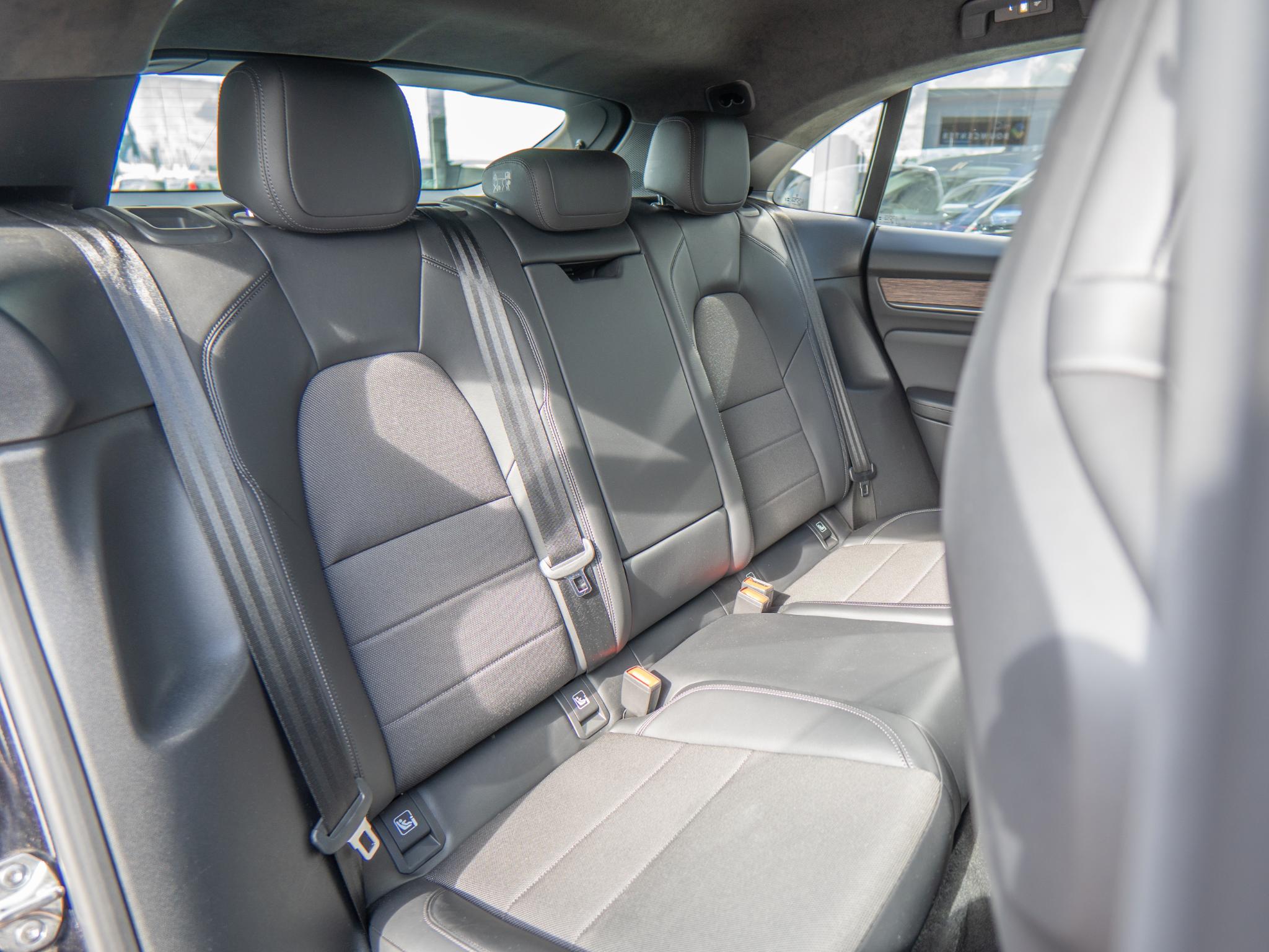 Foto van Porsche Macan 4