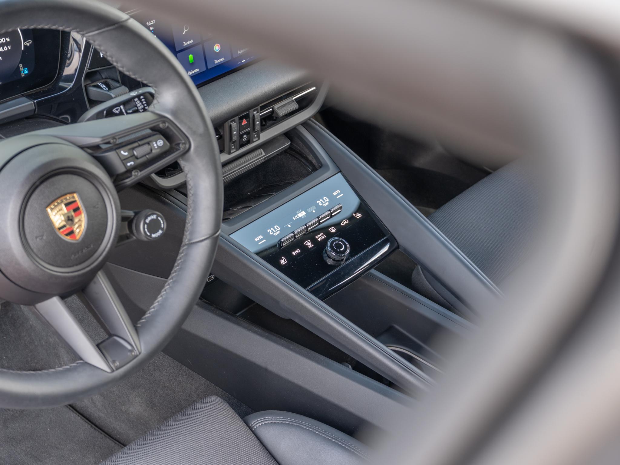 Foto van Porsche Macan 4