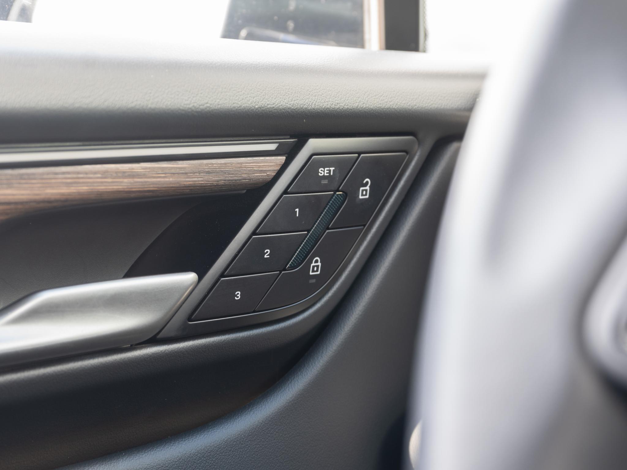 Foto van Porsche Macan 4