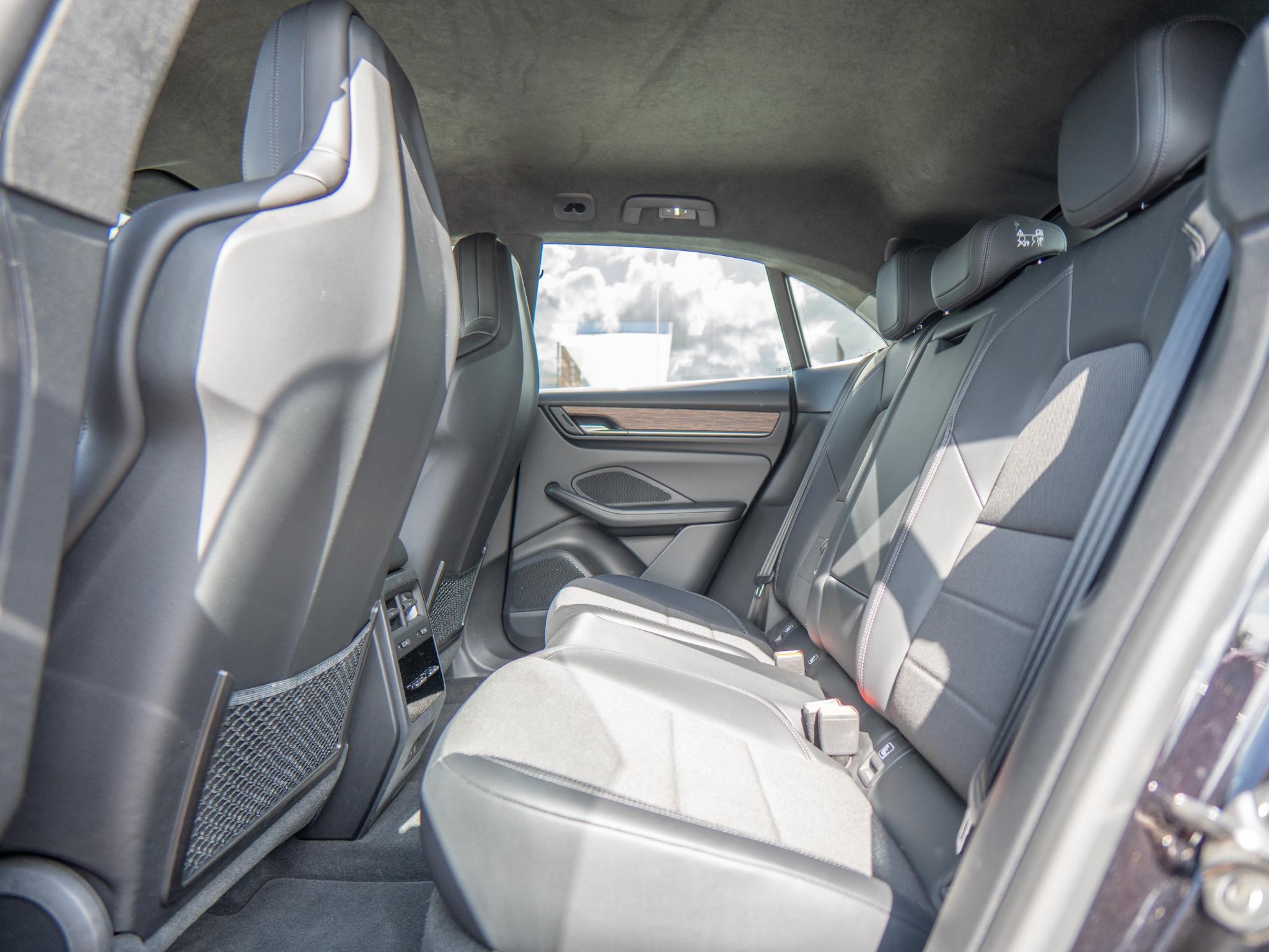 Foto van Porsche Macan 4