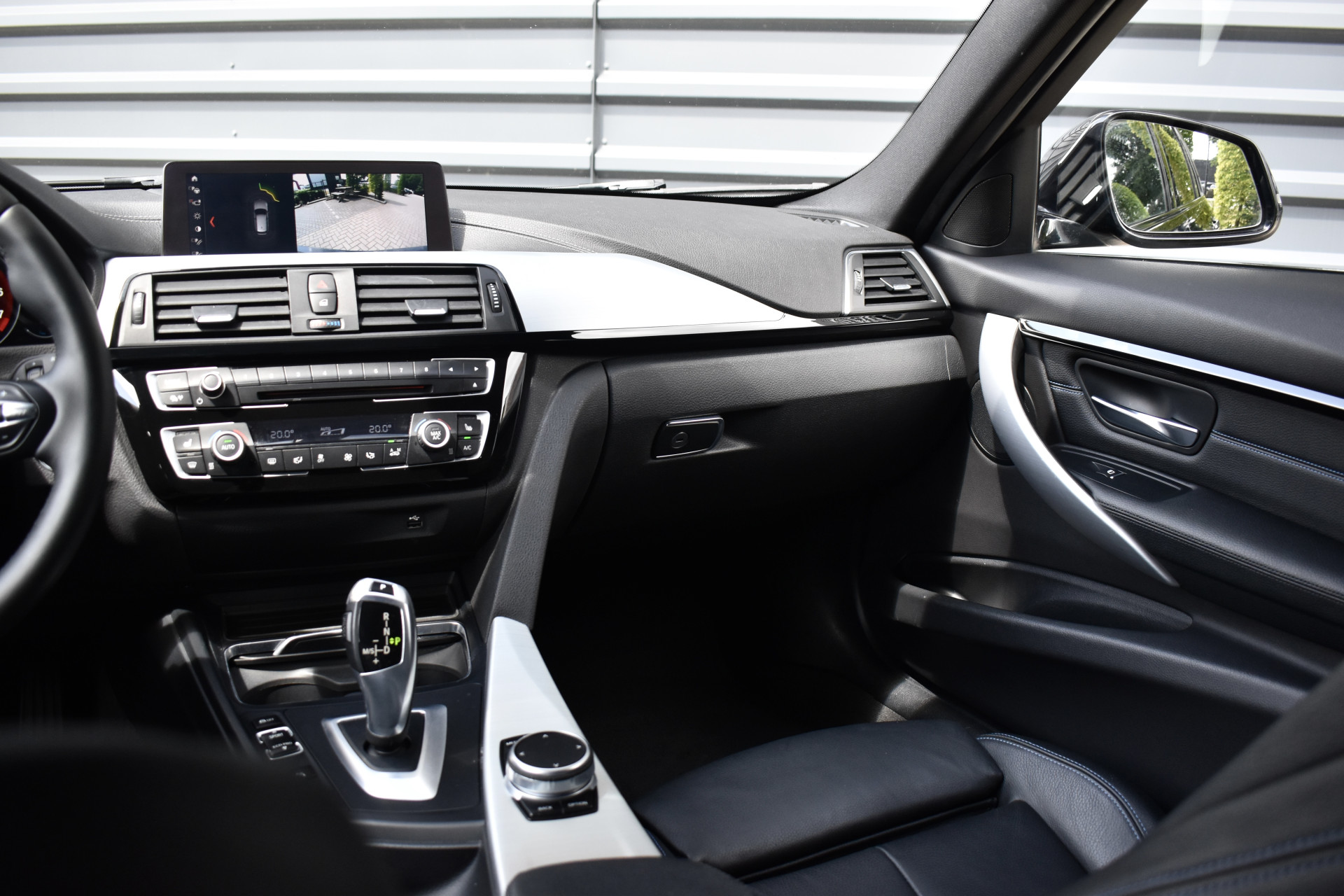 Foto van BMW 320i