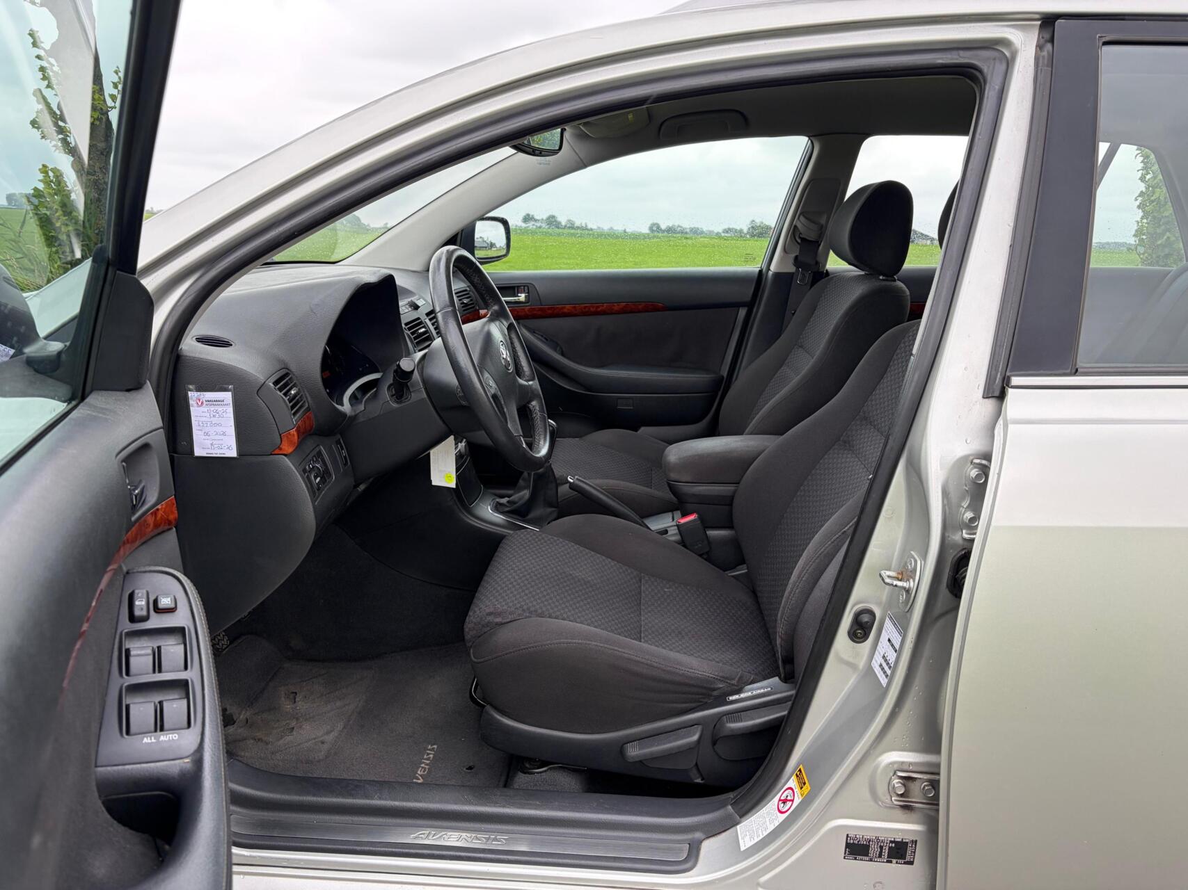 Foto van Toyota Toyota Avensis