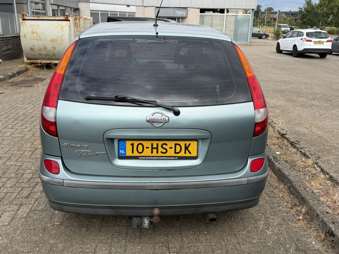Foto van Nissan Nissan Almera Tino