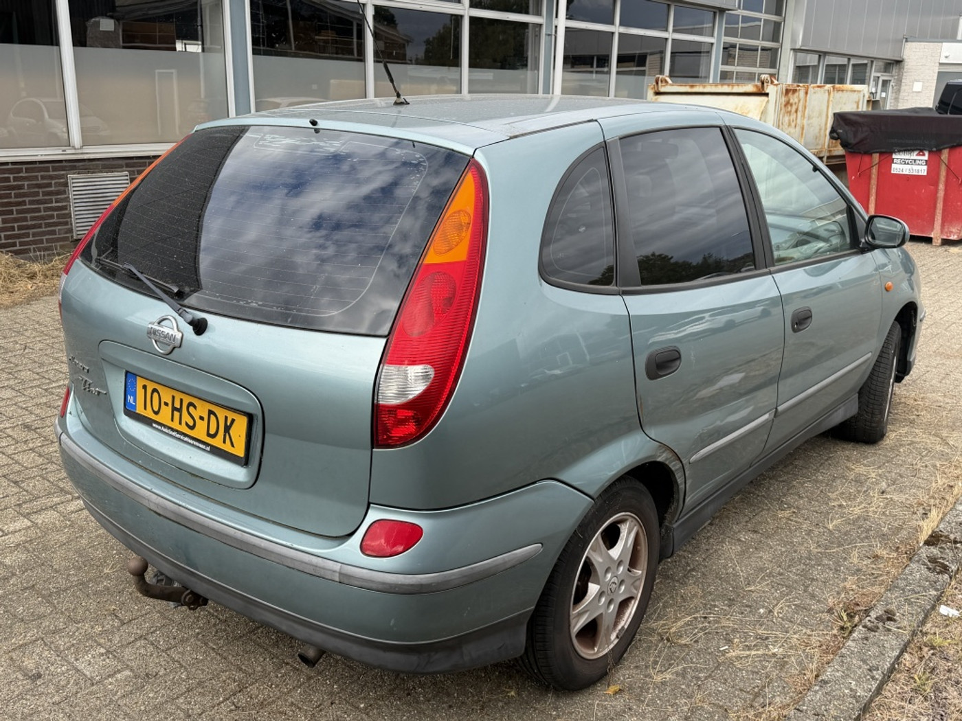 Foto van Nissan Nissan Almera Tino