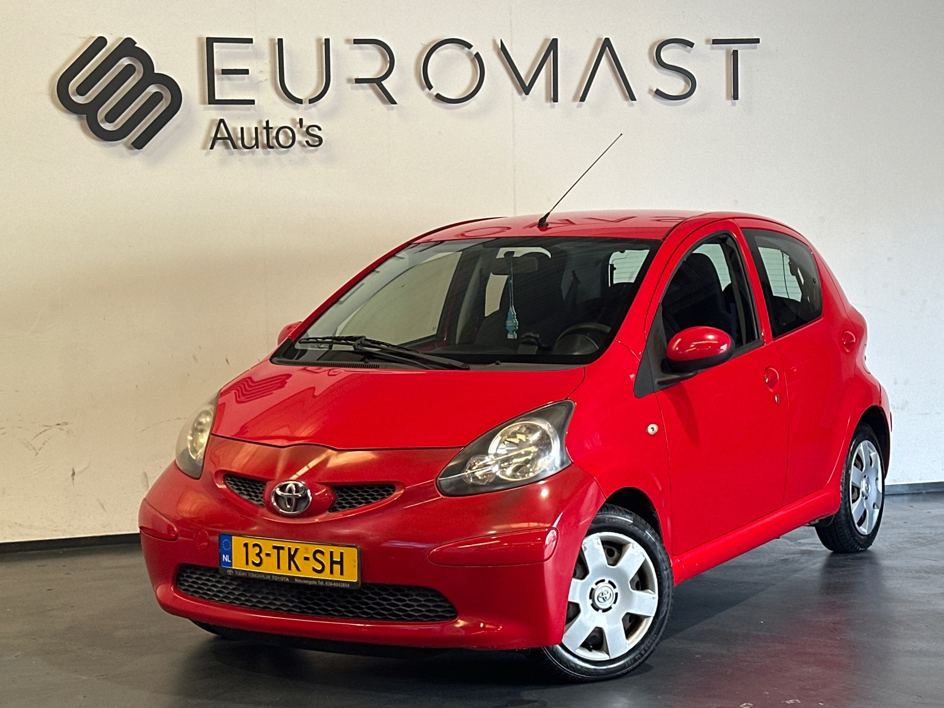 Toyota Toyota Aygo 1.0-12V + Airco | 5Deurs | Nieuw apk | Nette auto 2006 - voorkant