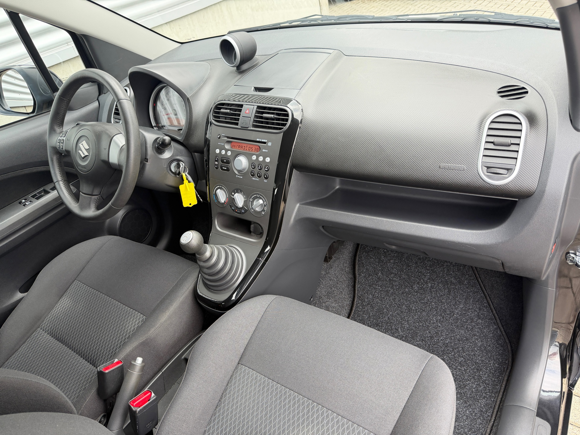 Foto van Suzuki Splash