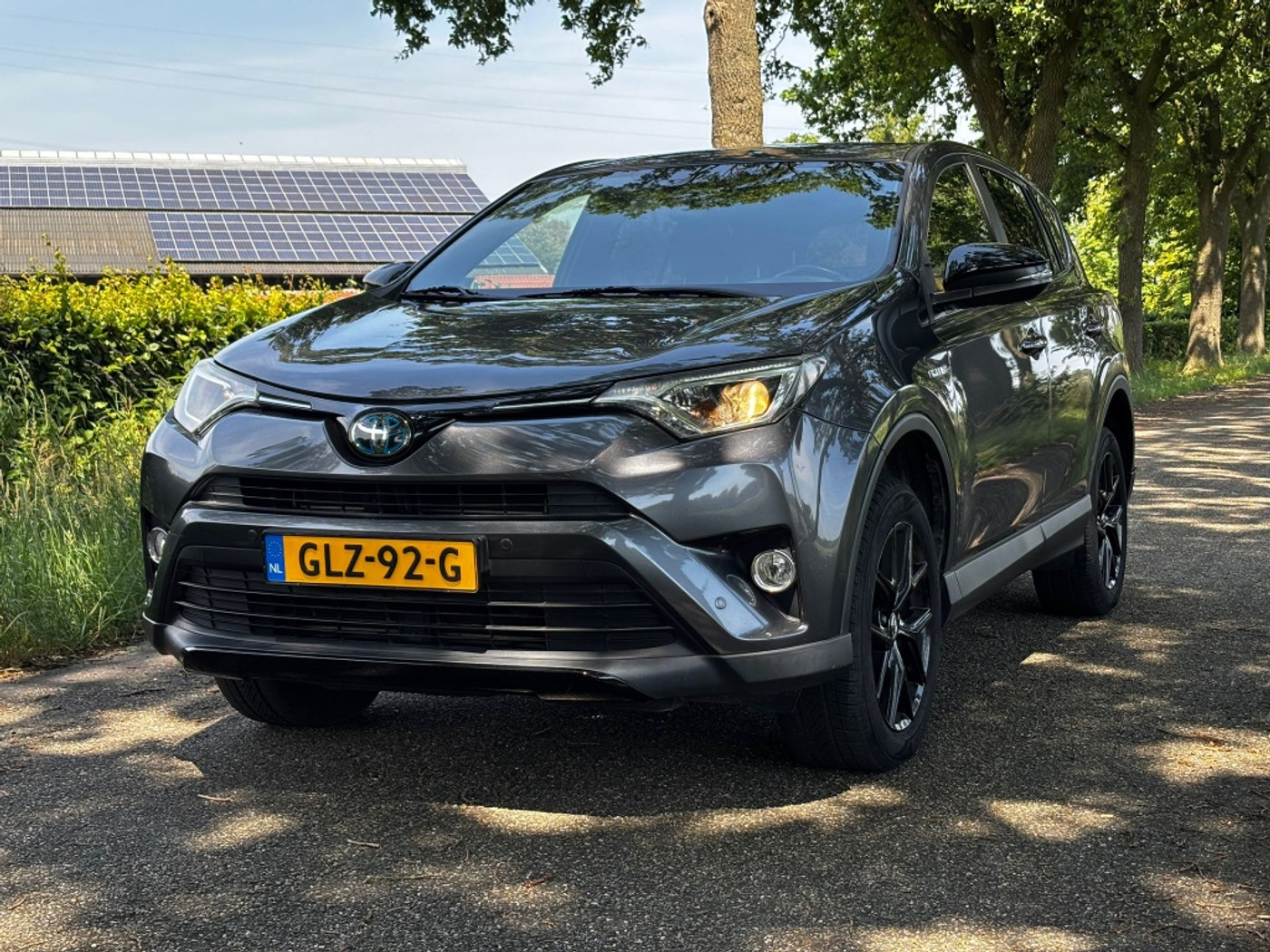 Toyota Toyota Rav4 2.5 Hybrid Black Ed. 2018 - voorkant