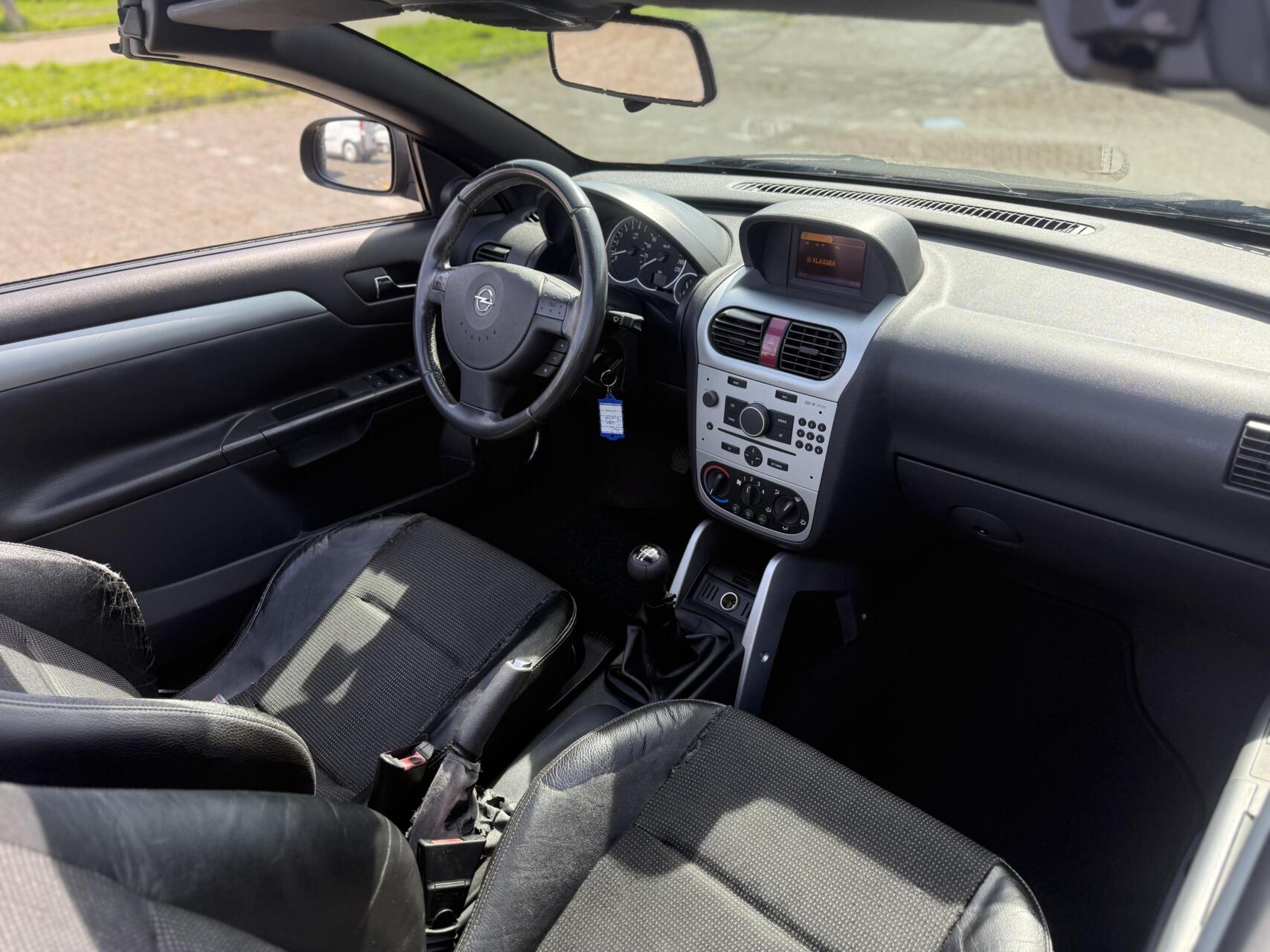 Foto van Opel Tigra