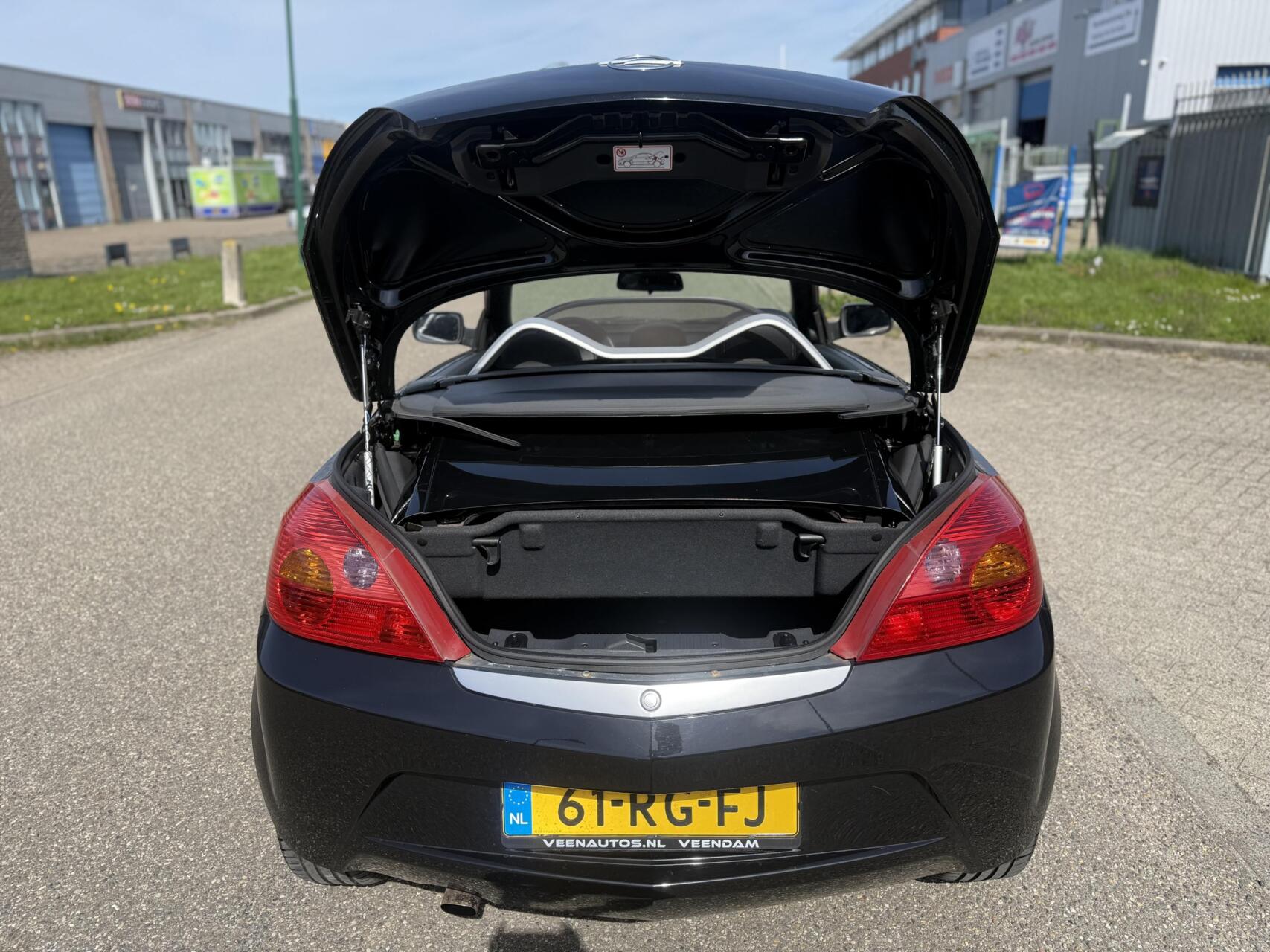 Foto van Opel Tigra