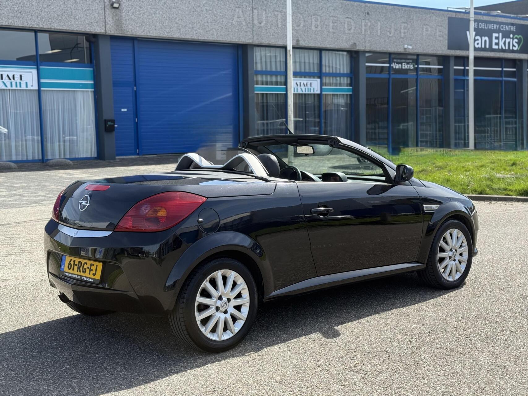 Foto van Opel Tigra