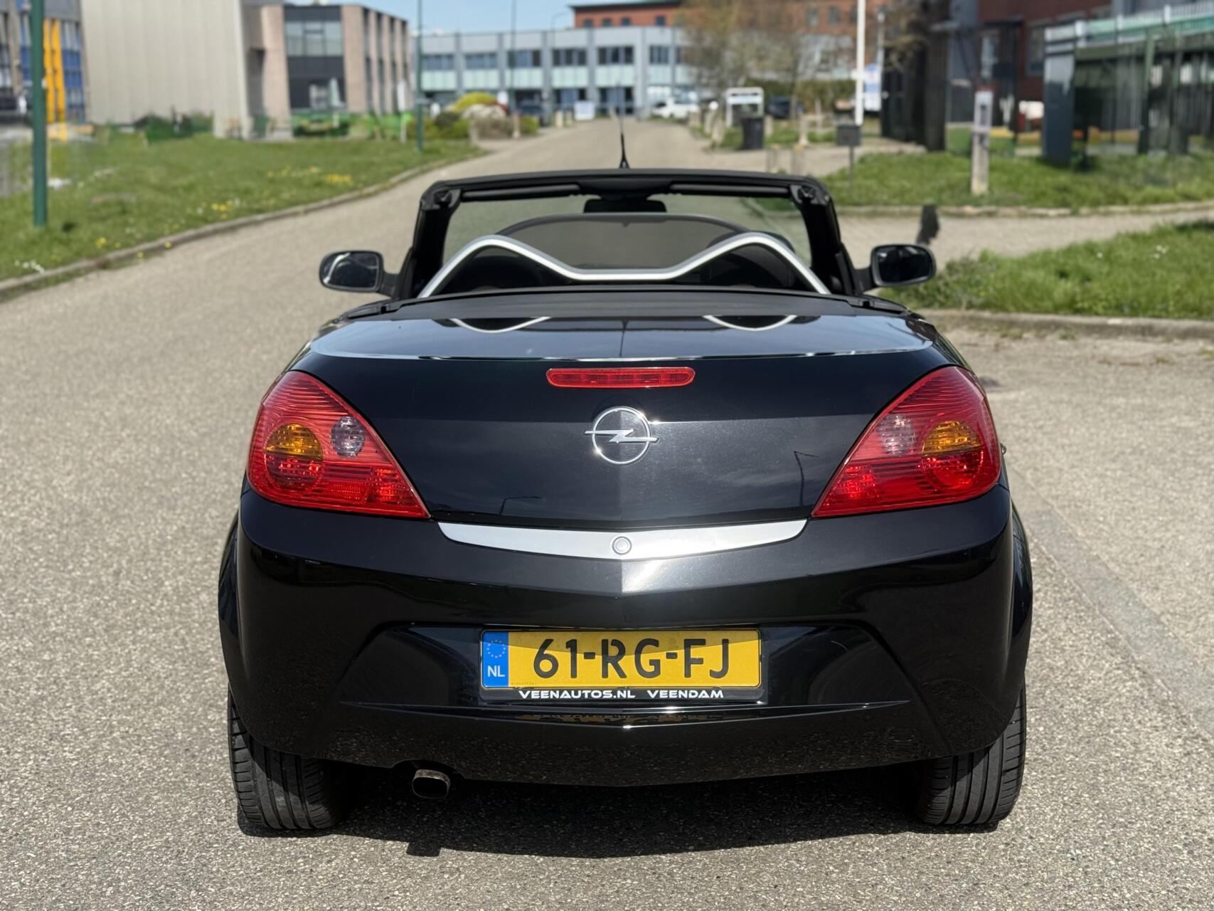 Foto van Opel Tigra