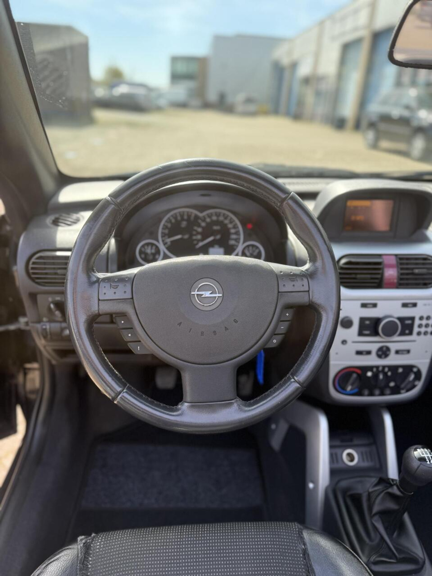 Foto van Opel Tigra