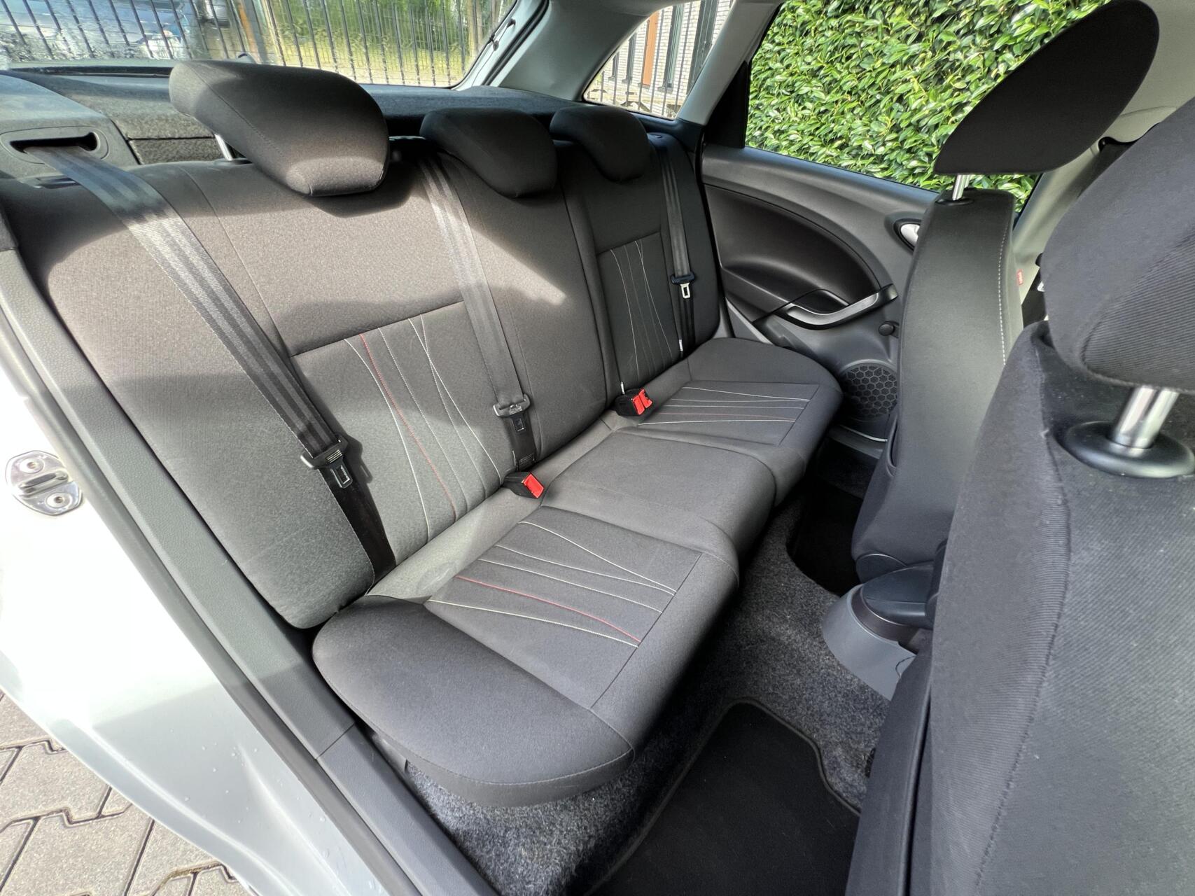 Foto van Seat Ibiza ST