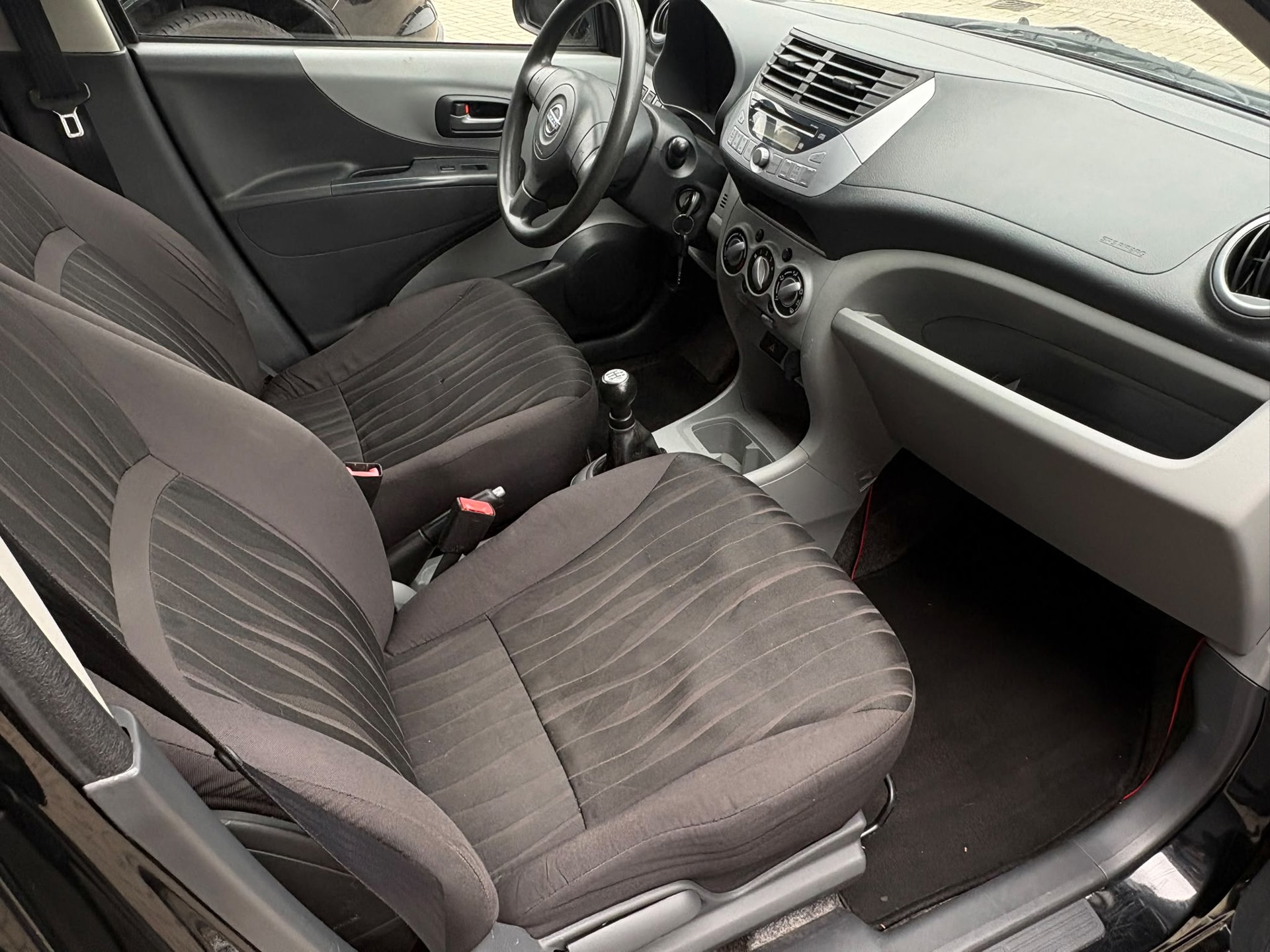 Foto van Nissan Nissan Pixo