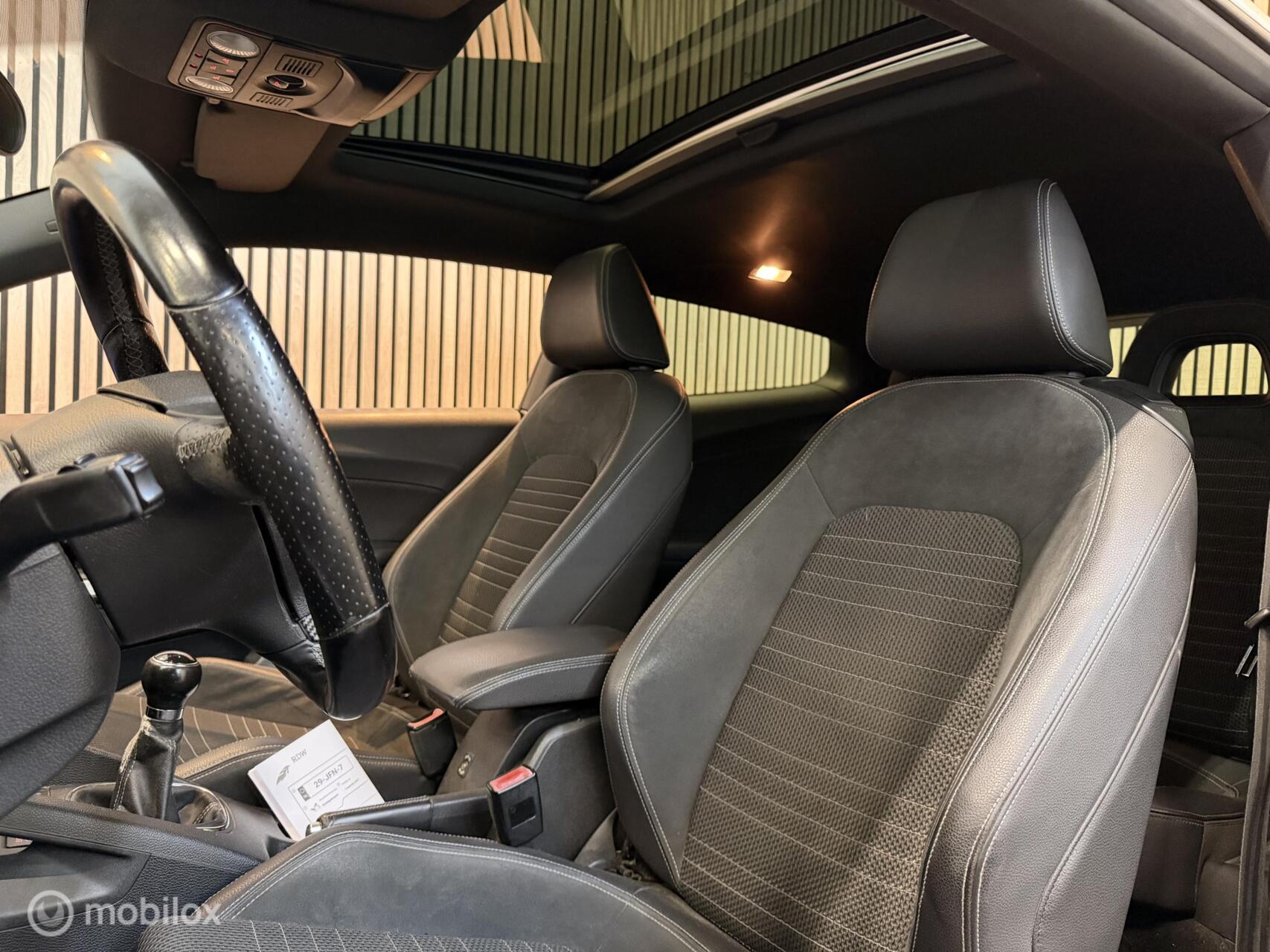 Foto van Volkswagen Scirocco