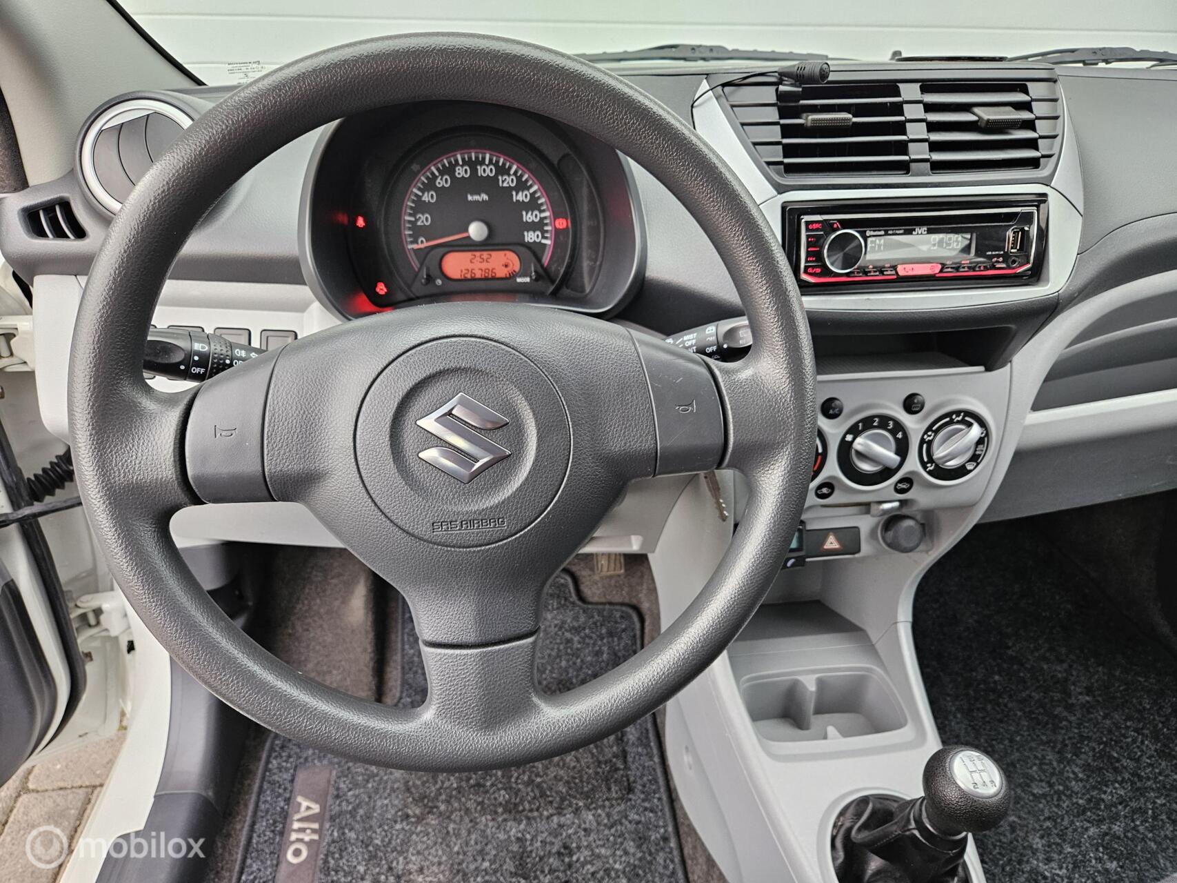 Foto van Suzuki Alto