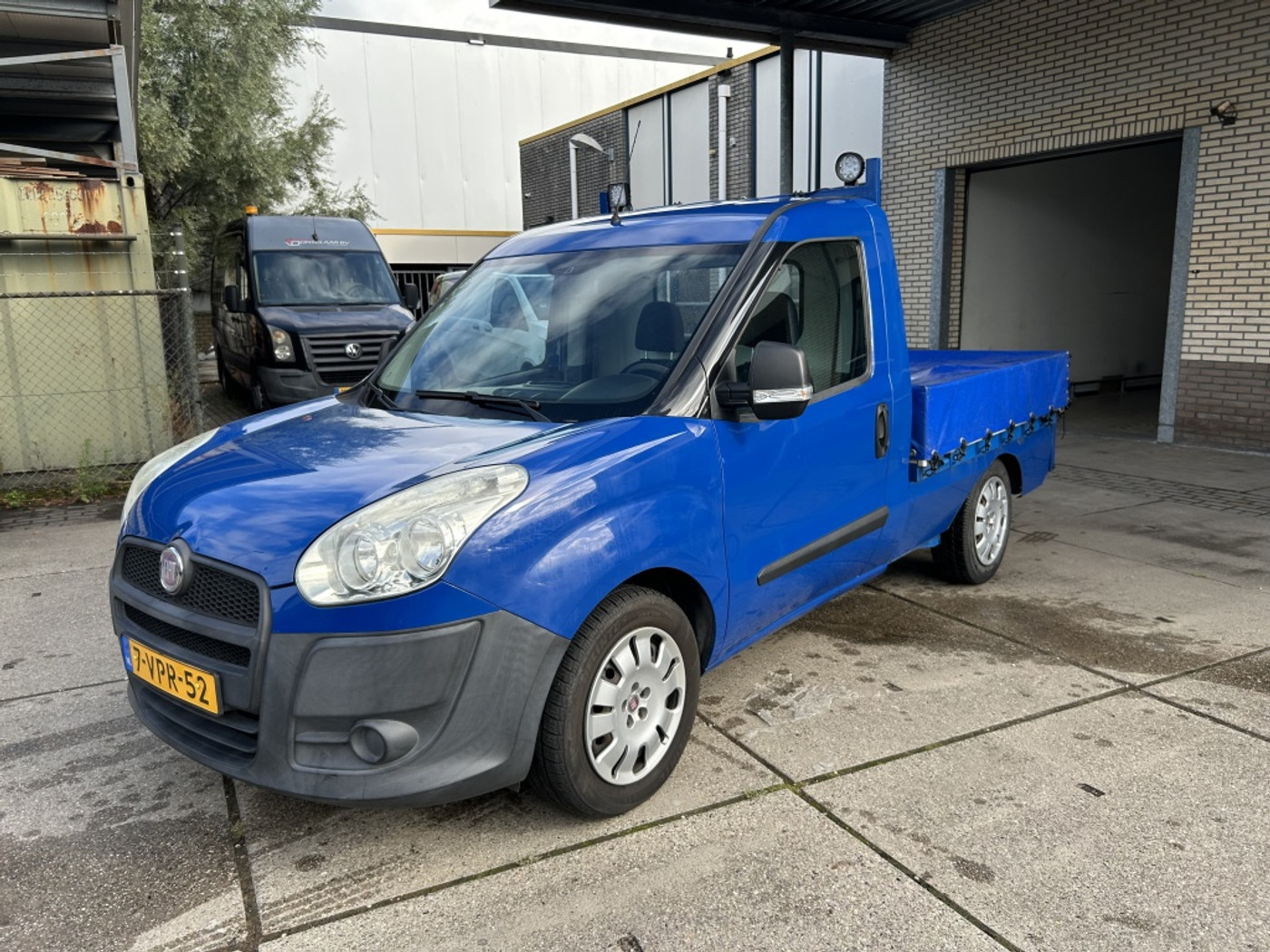 Fiat Fiat Doblo 1.4-16V PICK UP 49000 KM BENZINE 2011 - voorkant