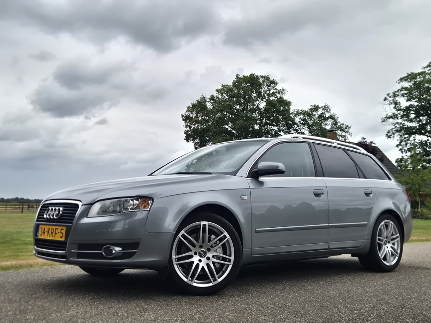 Audi Audi A4 3.2 FSI apk tm 5-5-2027! 2005 - voorkant