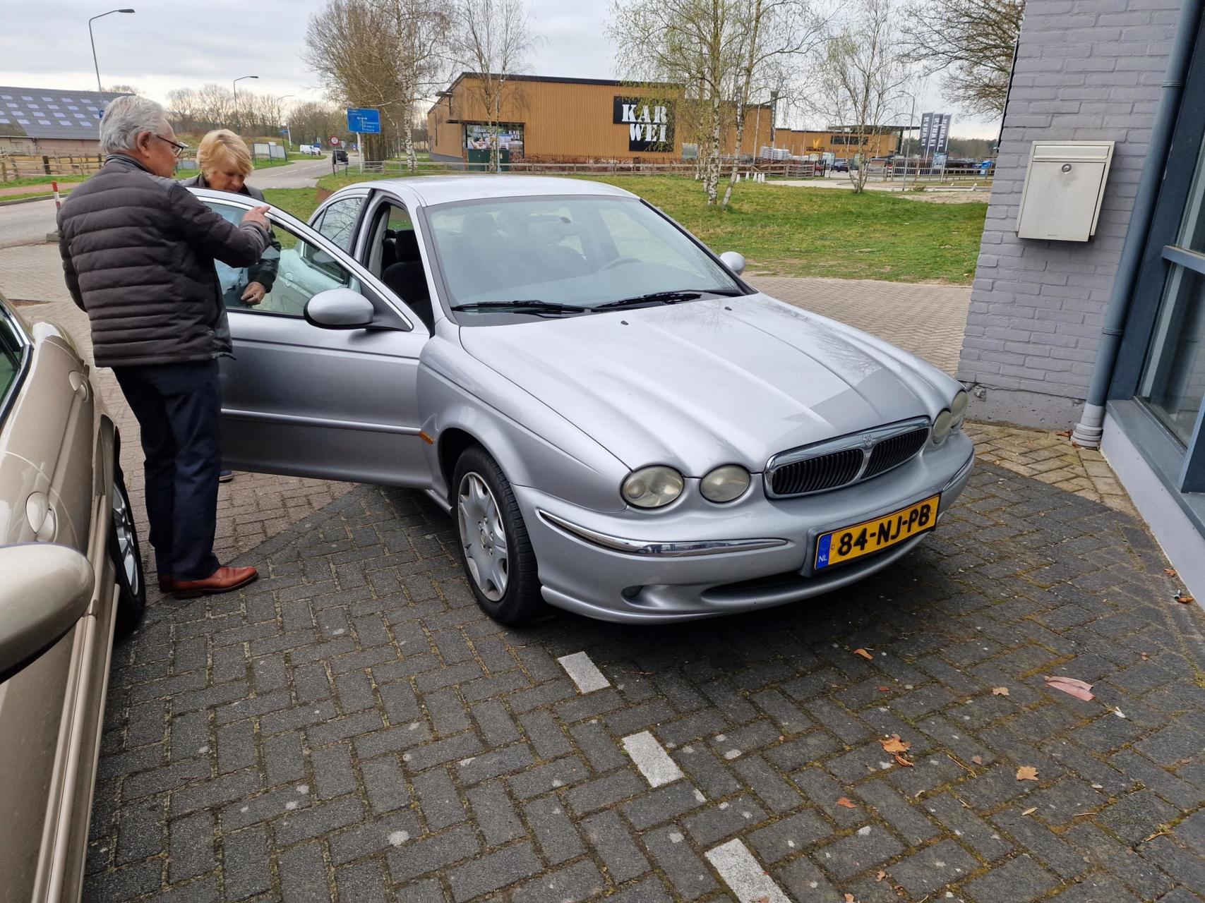 Foto van Jaguar X-type