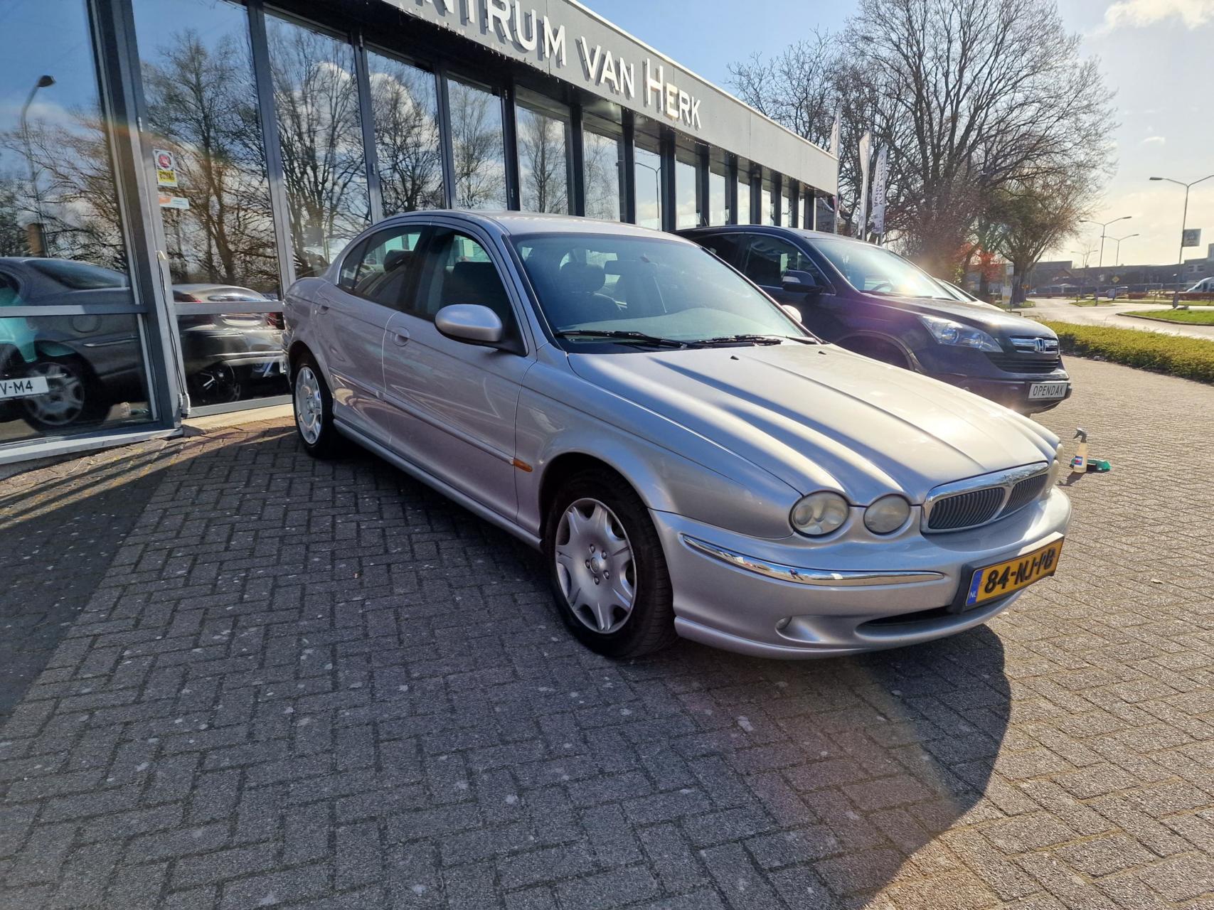 Foto van Jaguar X-type