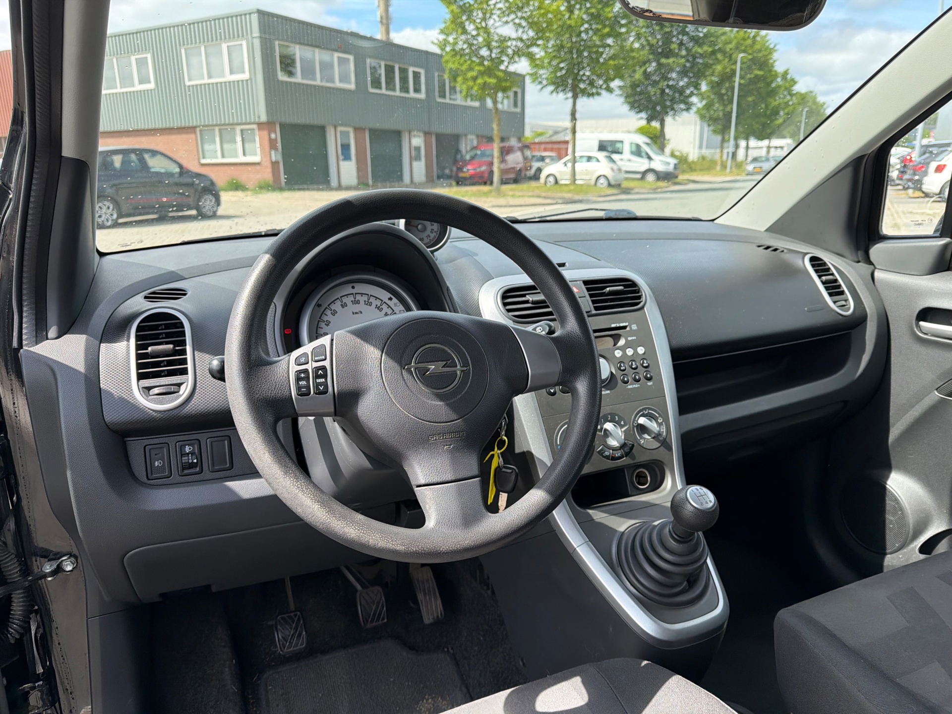 Foto van Opel Agila