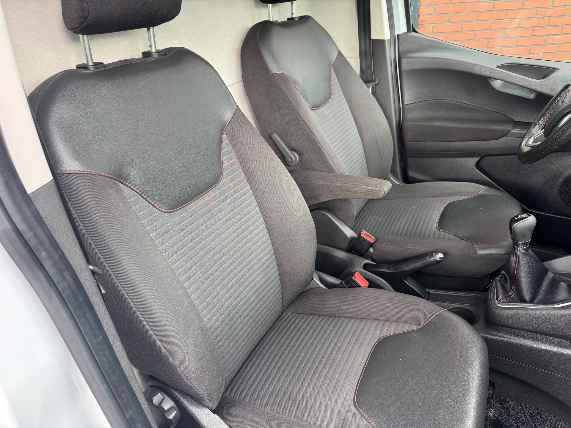 Foto van Ford Transit Courier
