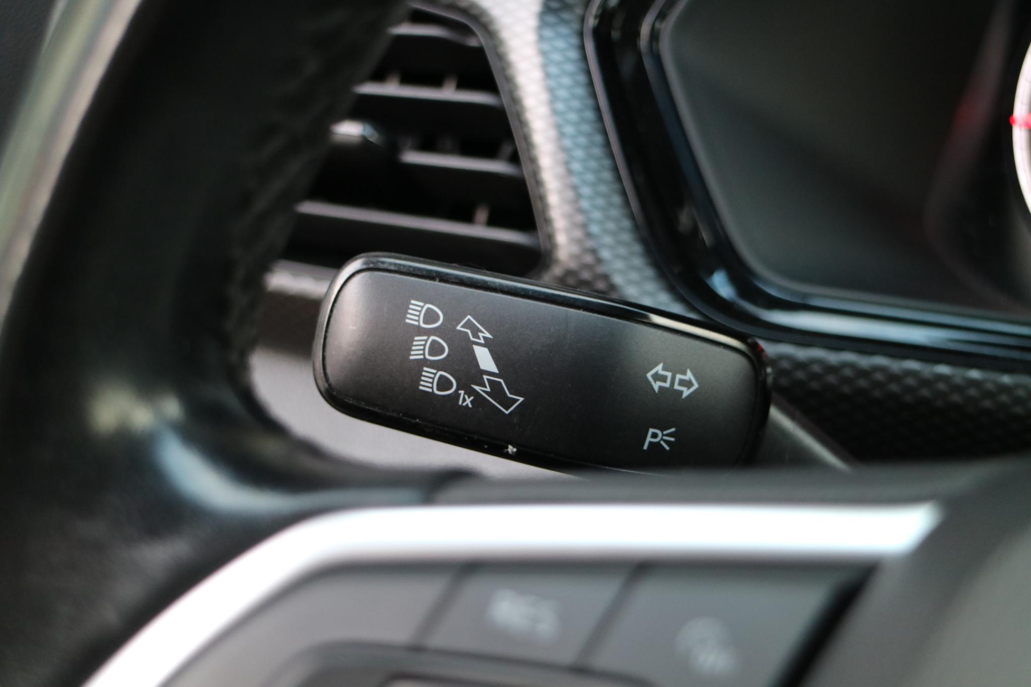 Foto van Volkswagen T-cross