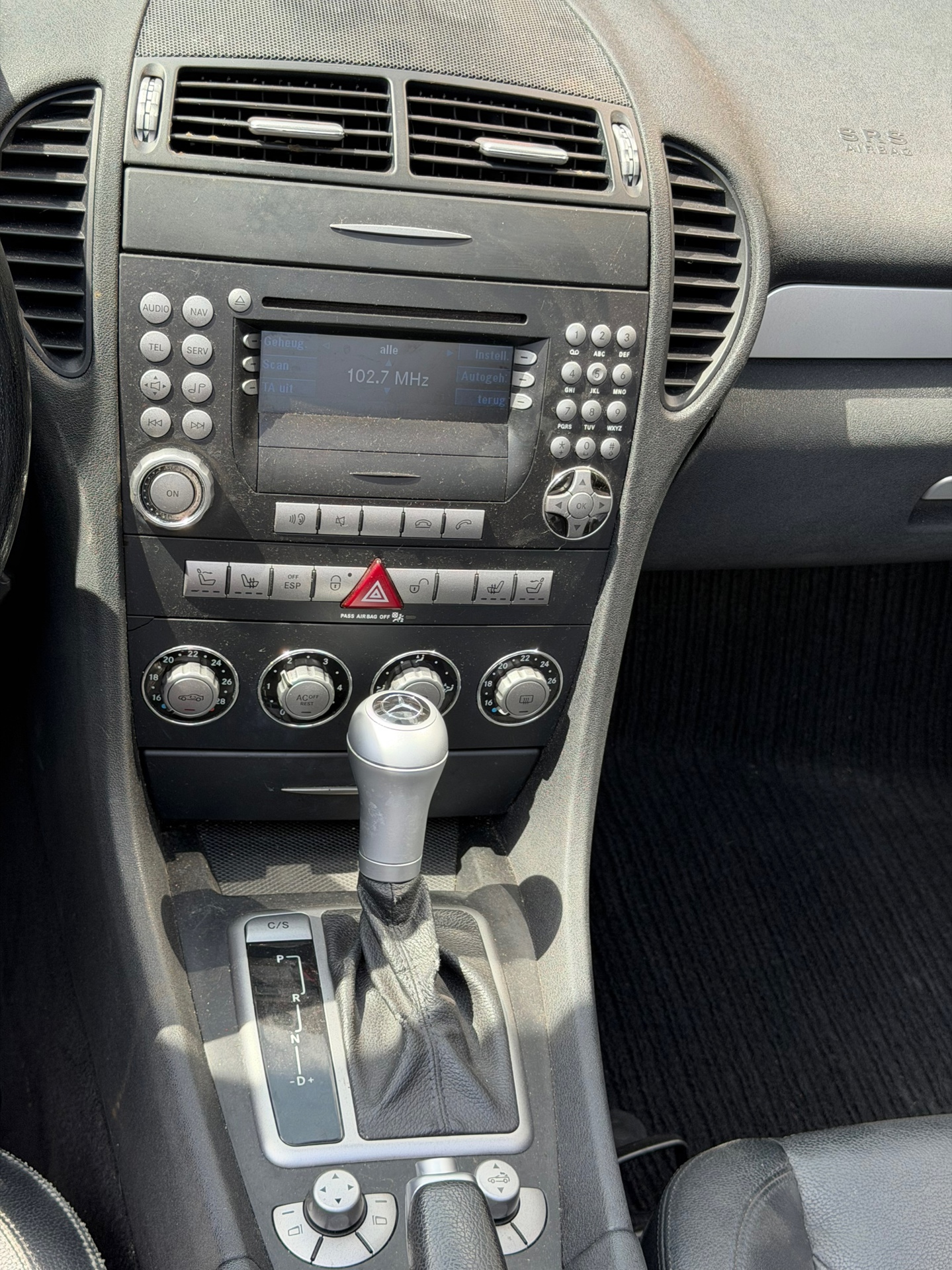 Foto van Mercedes-Benz SLK 200 Kompressor
