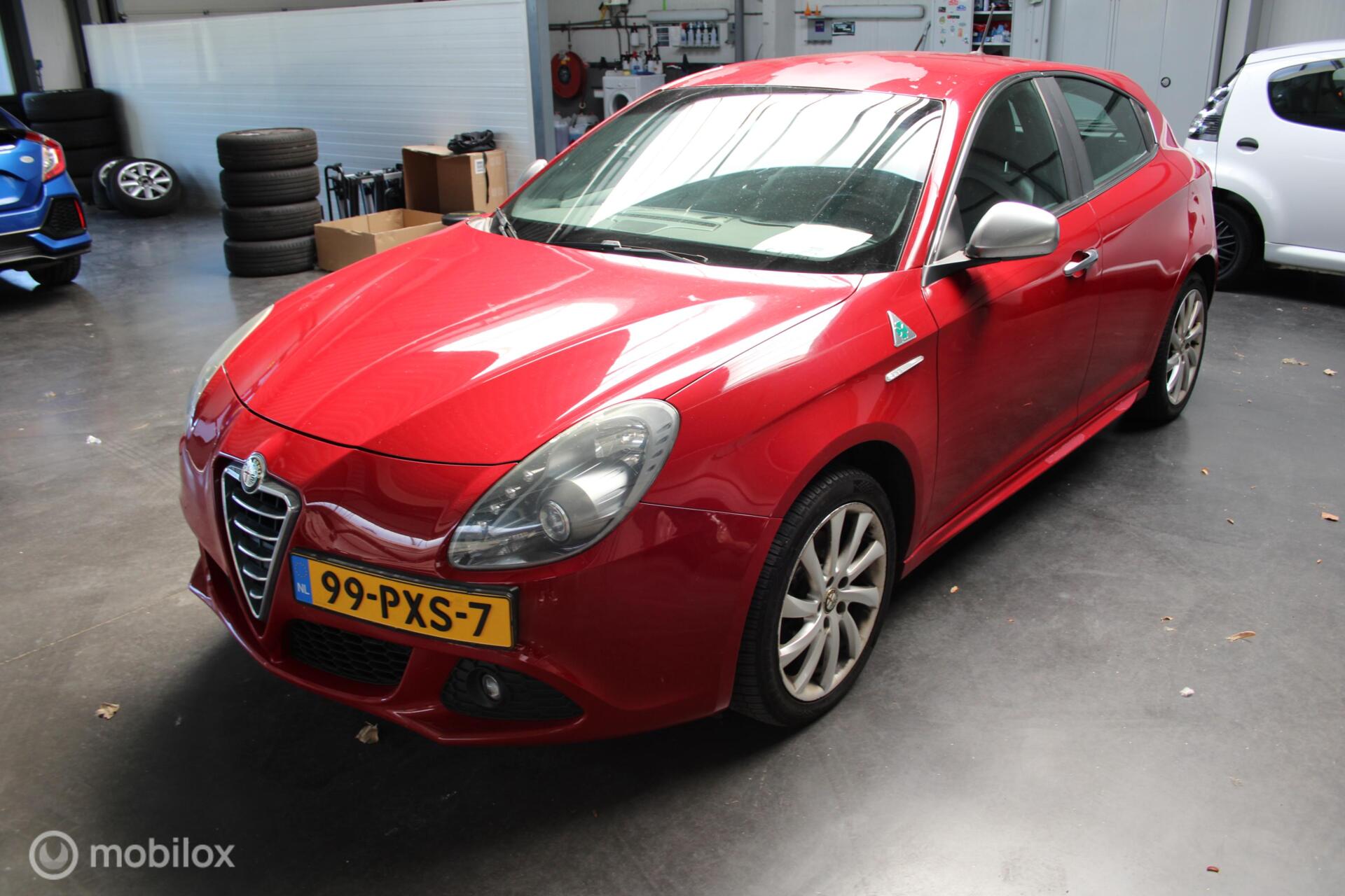 Alfa Romeo Alfa Giulietta 1.4 T Distinctive 2011 - voorkant