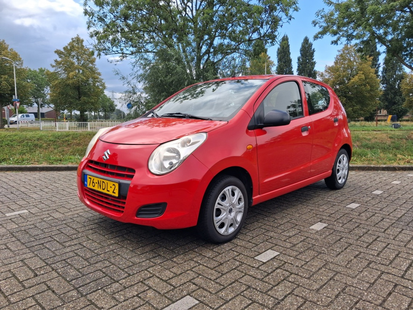 Suzuki Alto 1.0 Comfort Plus Automaat 2010 - voorkant