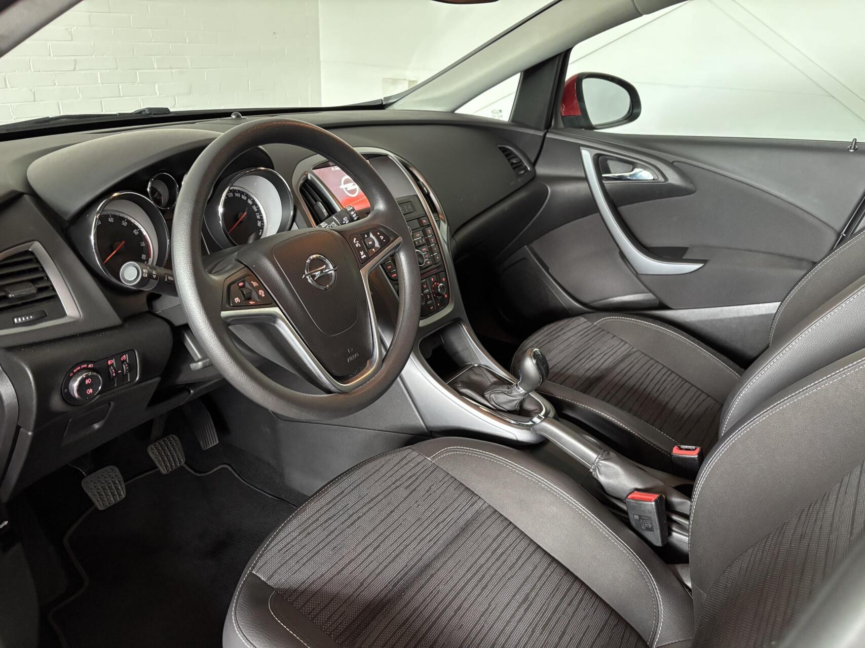 Foto van Opel Astra Sports Tourer