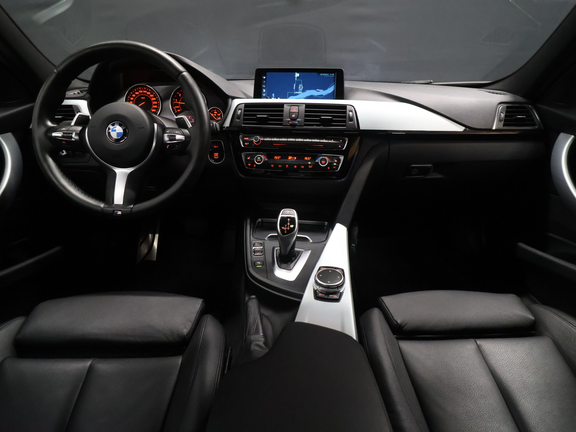 Foto van BMW 320i