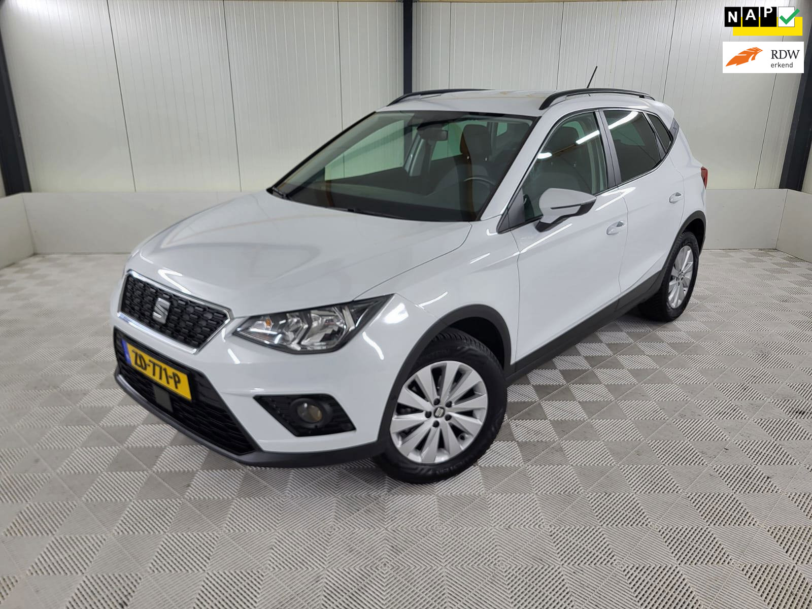 Seat Arona Style Business Intense, Automaat, Camera, Navigatie, Parkeersensoren 2019 - voorkant