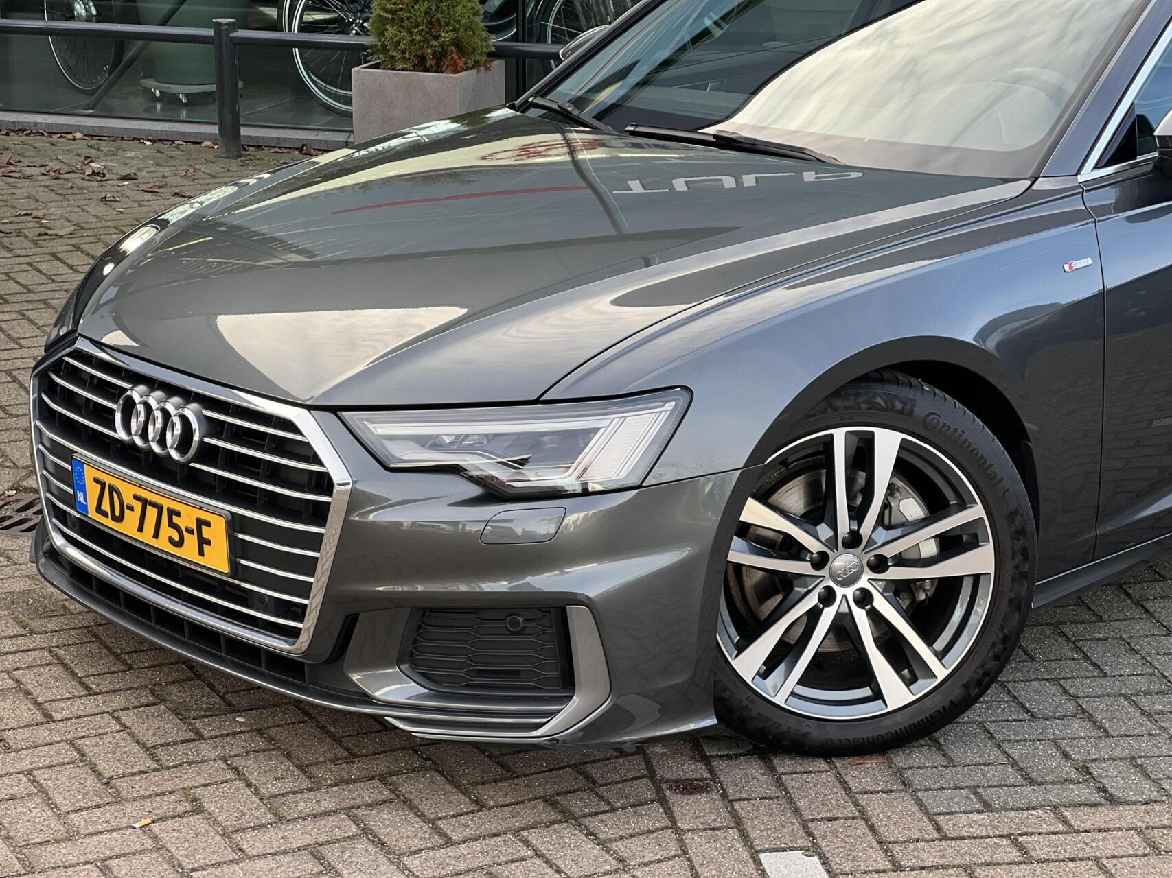Foto van Audi A6 Limousine