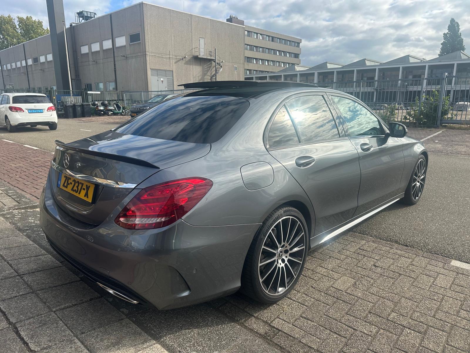 Foto van Mercedes-Benz C 250
