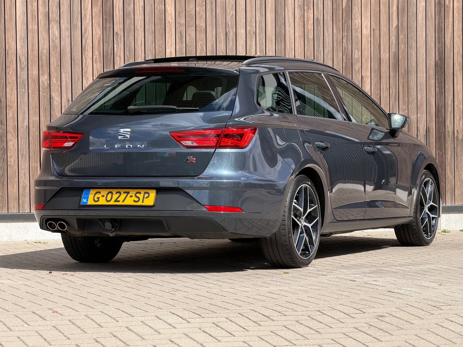 Foto van Seat Leon Sportourer ST