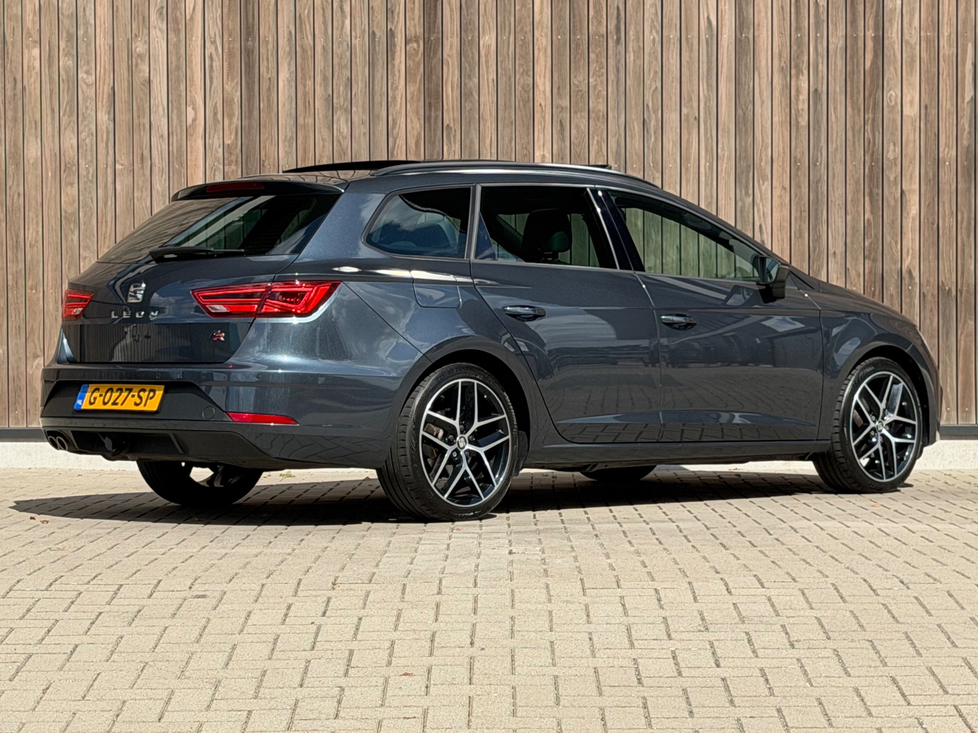 Foto van Seat Leon Sportourer ST