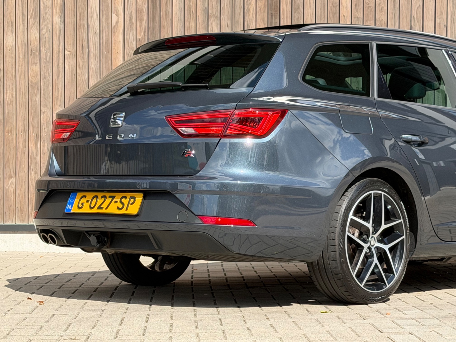 Foto van Seat Leon Sportourer ST